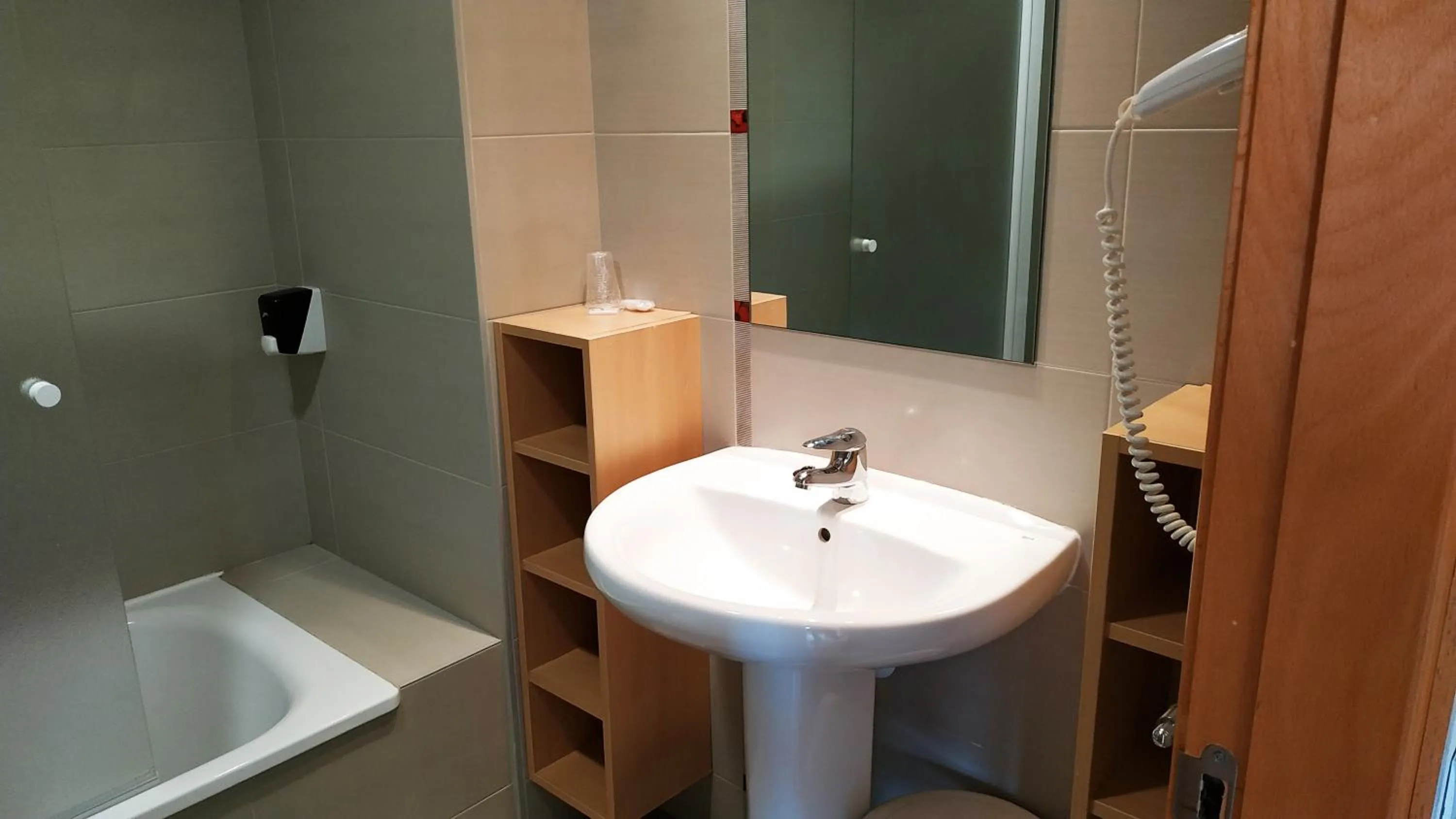 Bathroom in Alcocebre Suites Hotel