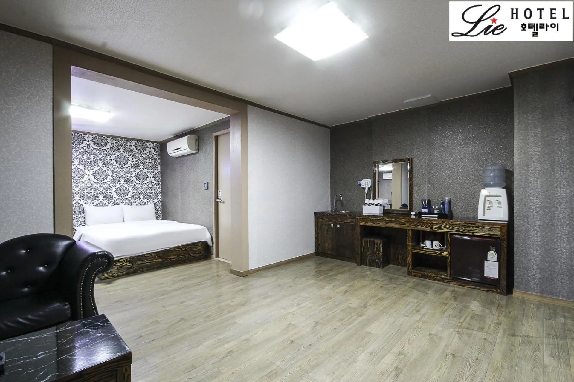 Decorative detail, Bed in Hotel Lie