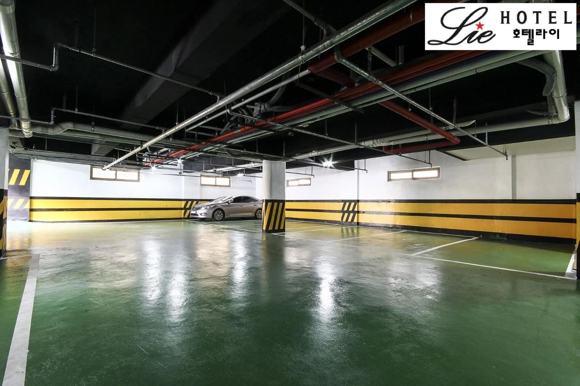 Property building in Hotel Lie