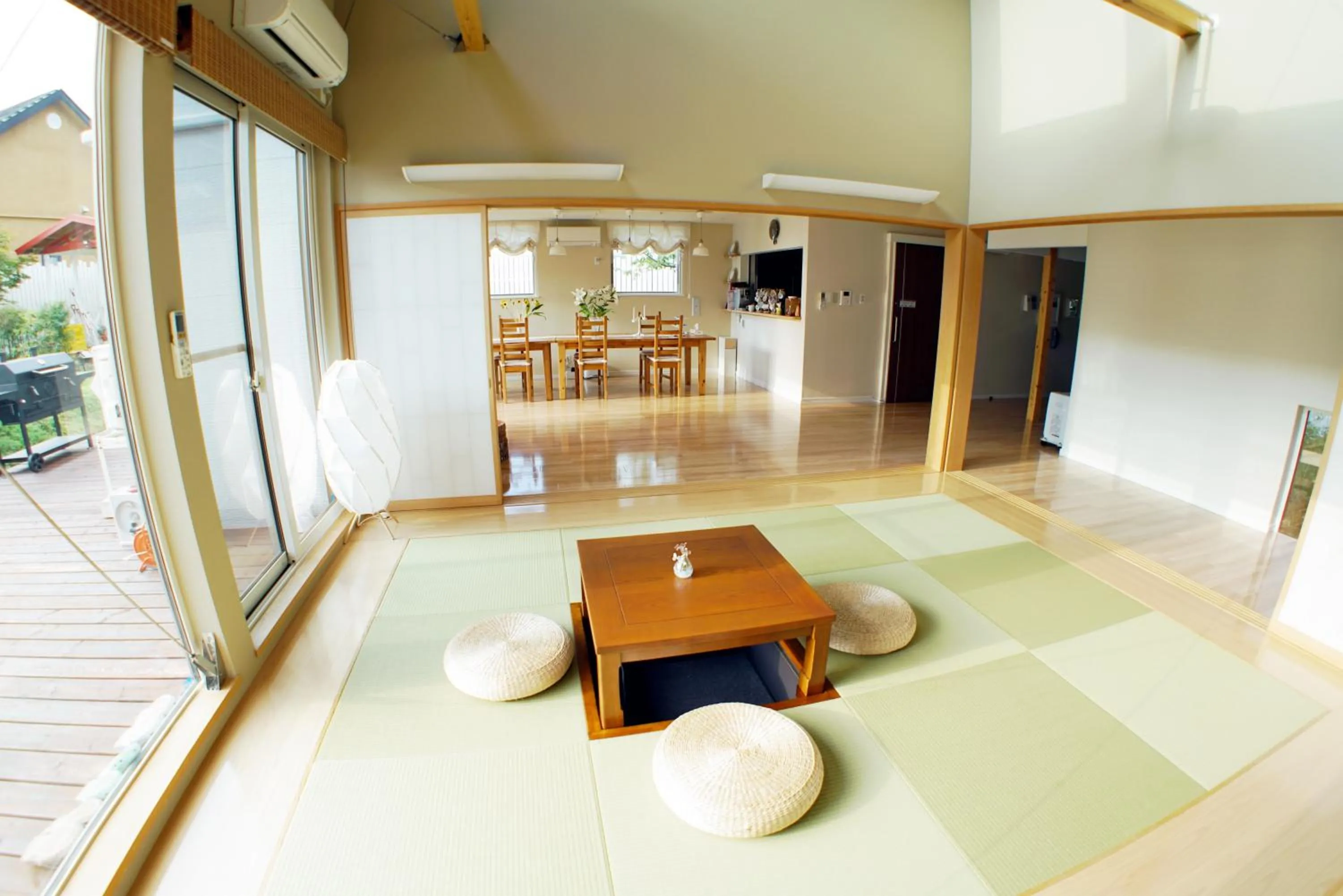 Communal lounge/ TV room in Villa Sapporo Honobono