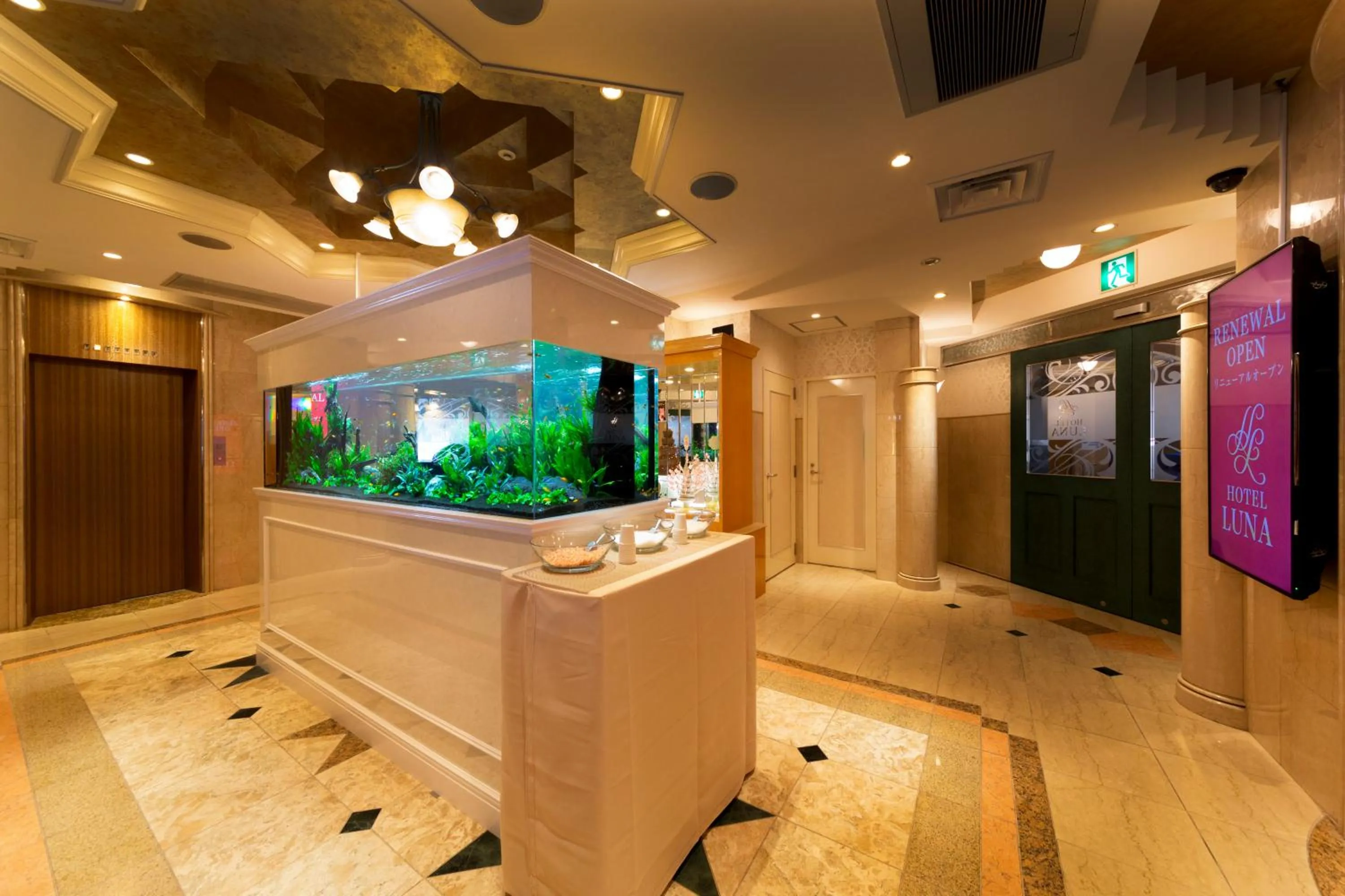 Lobby or reception in Hotel Luna Ikeda (Adult Only)
