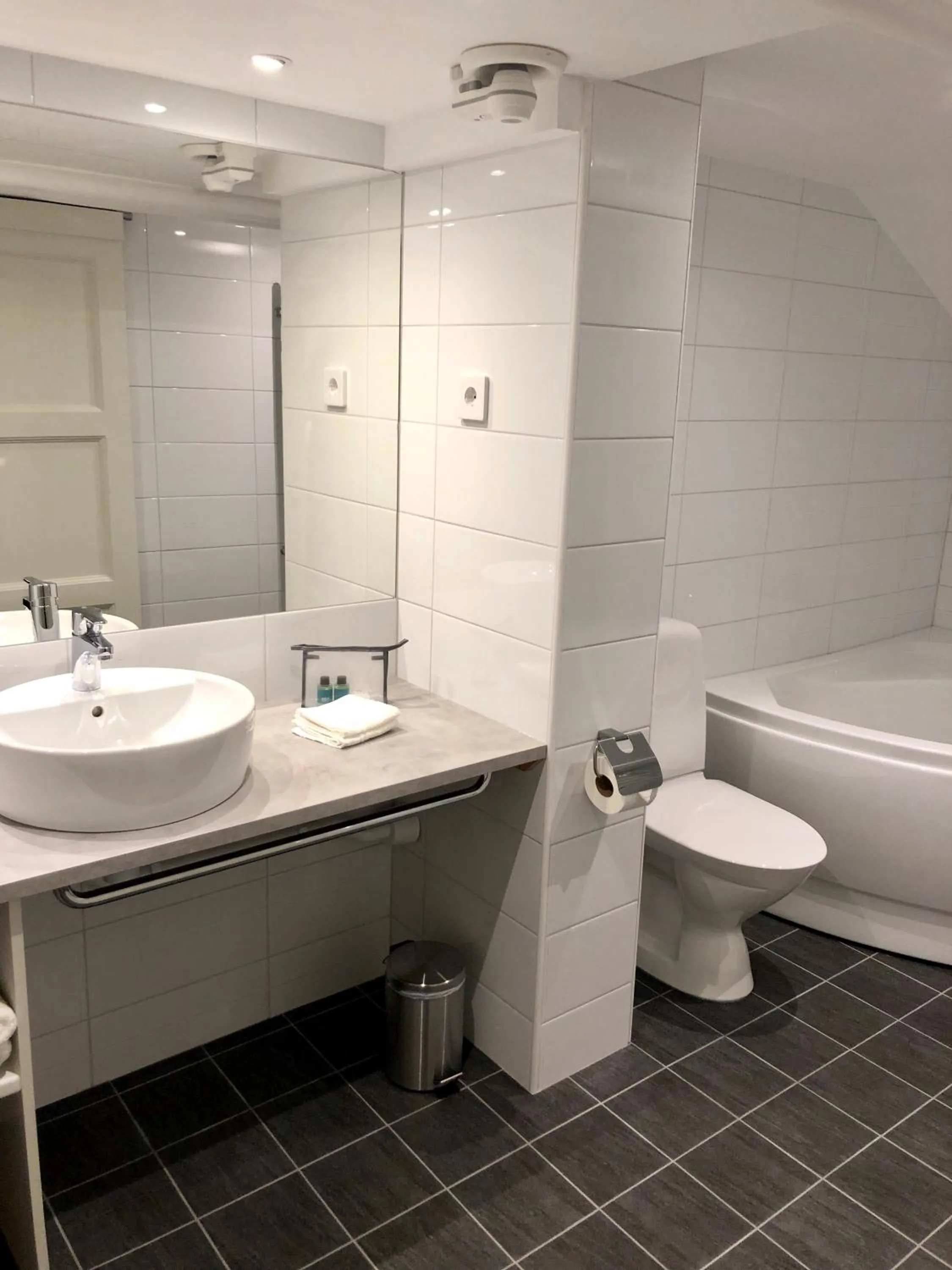 Bathroom in Hotell Bele