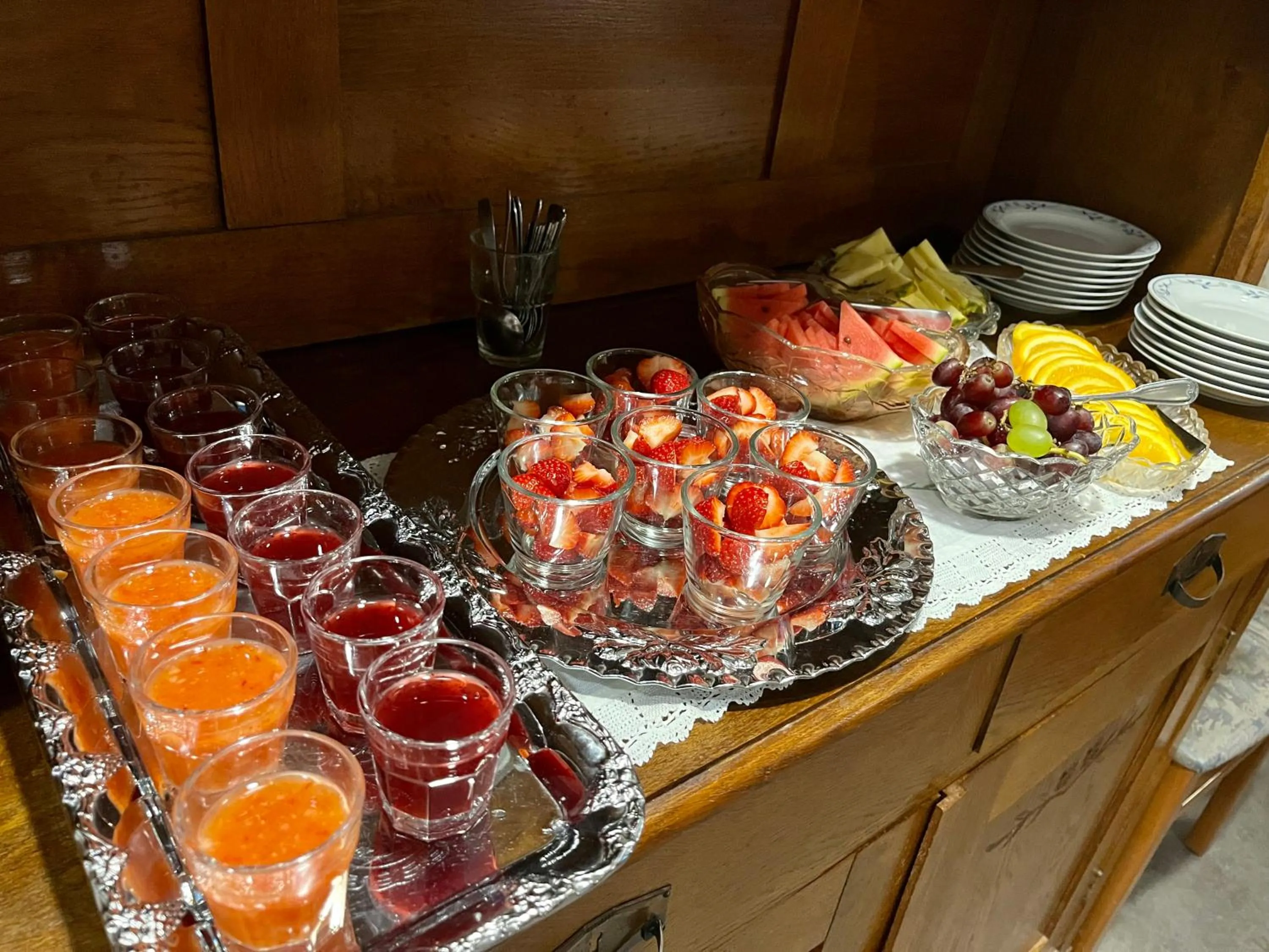 Buffet breakfast in Hotell Bele