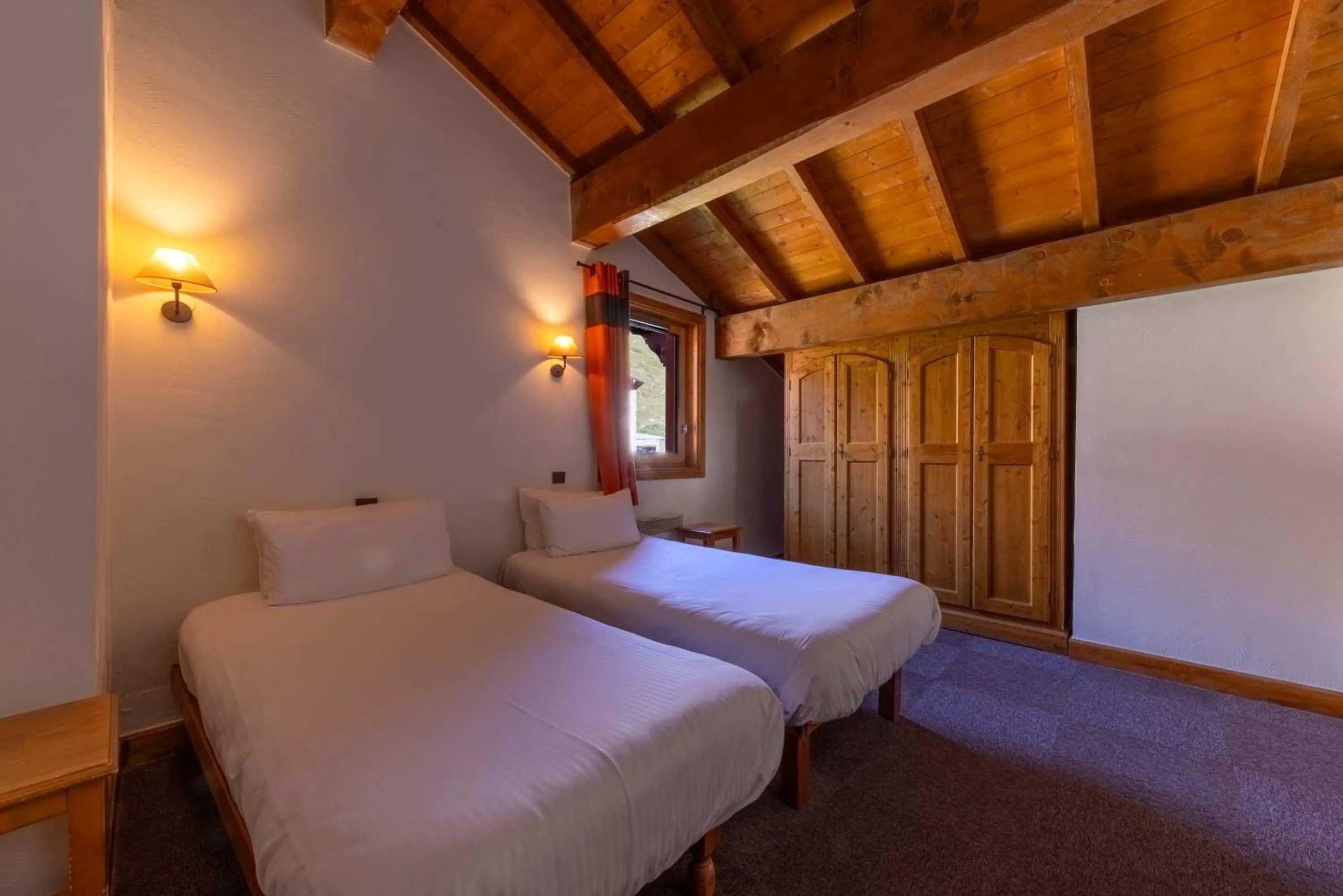 Bed in Résidences Village Montana by Les Etincelles