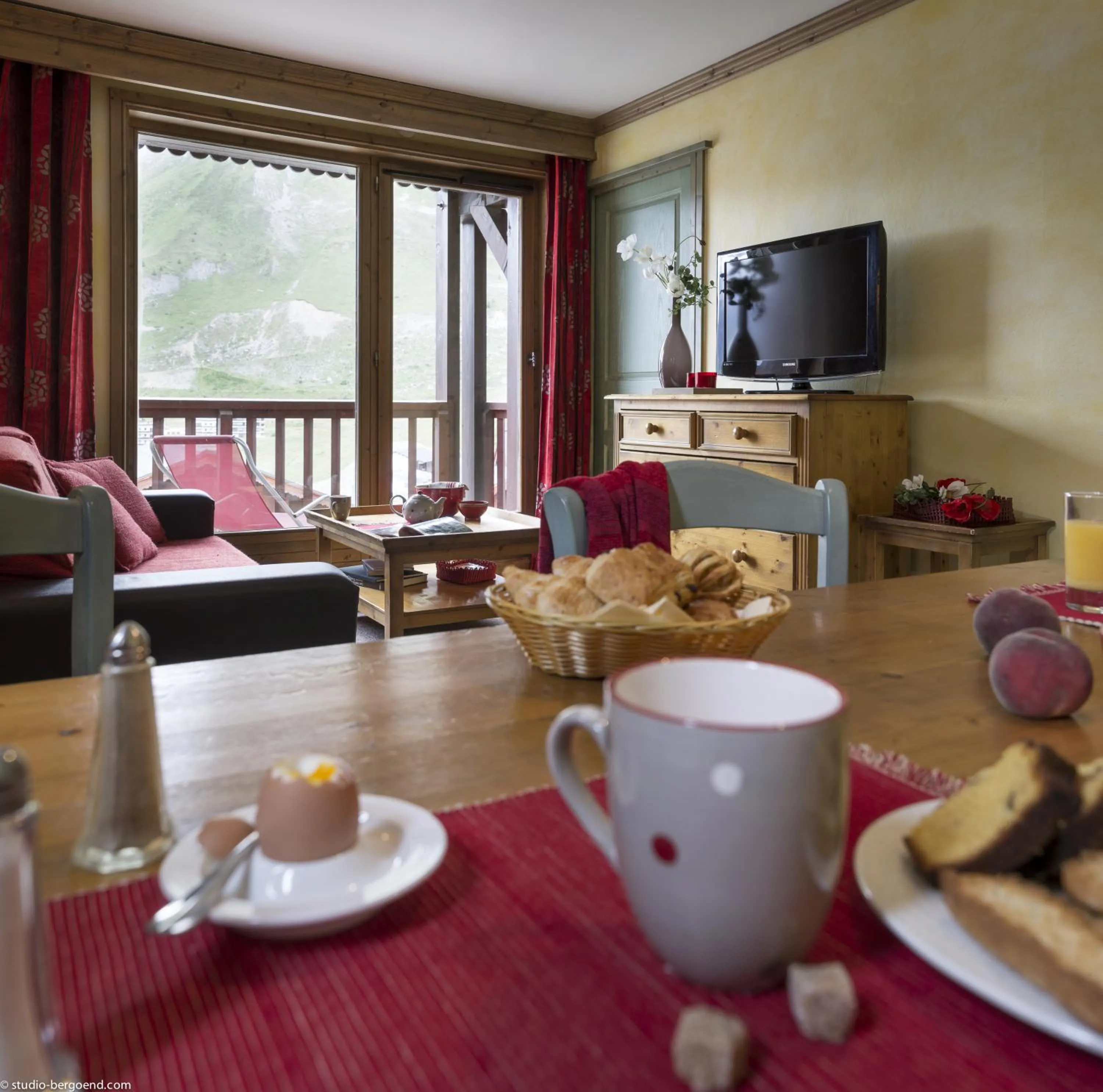 Breakfast in Résidences Village Montana by Les Etincelles