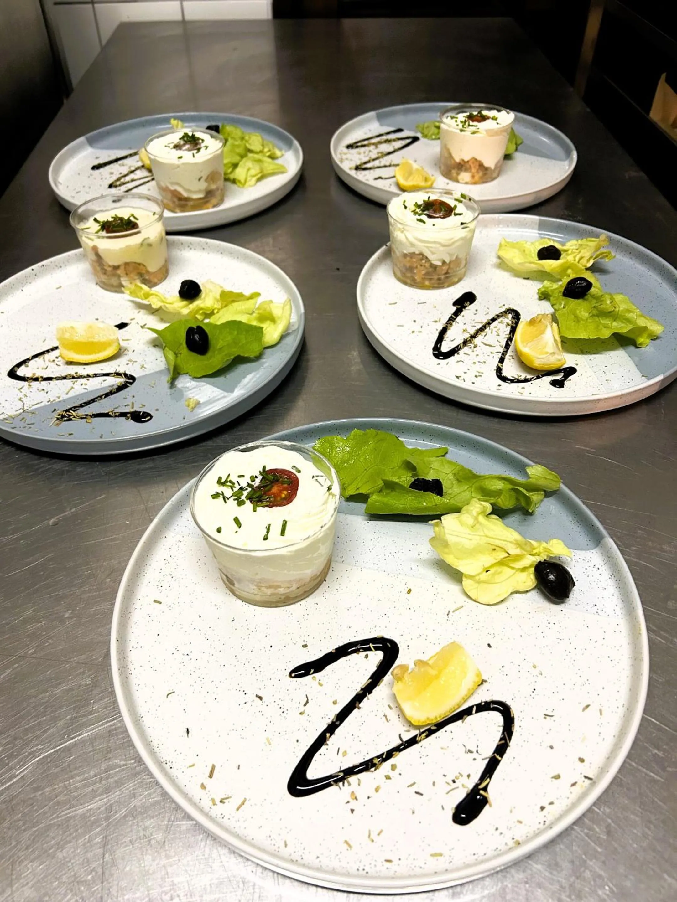 Kitchen or kitchenette in Gabrielle hôtel