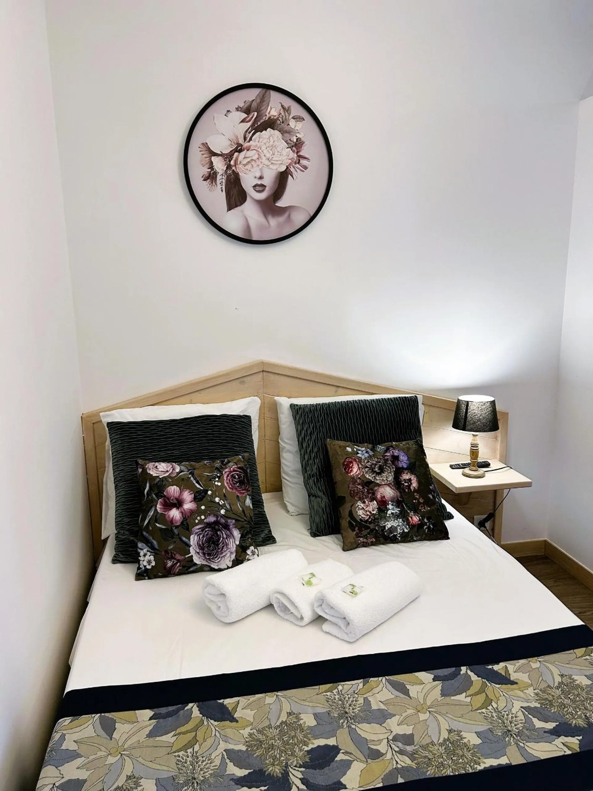 Bedroom, Bed in Gabrielle hôtel