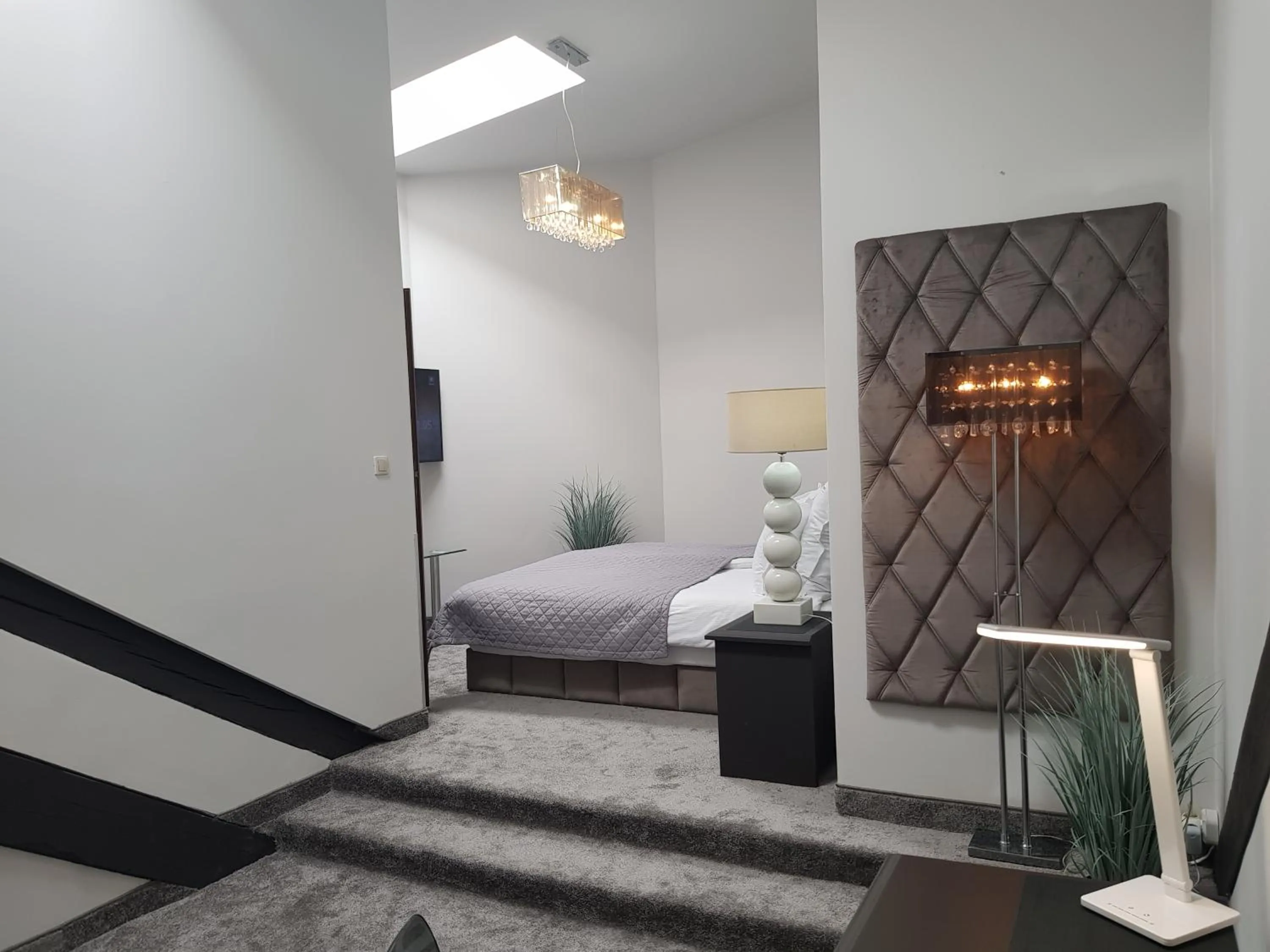 Photo of the whole room, Bed in Hotel Fado