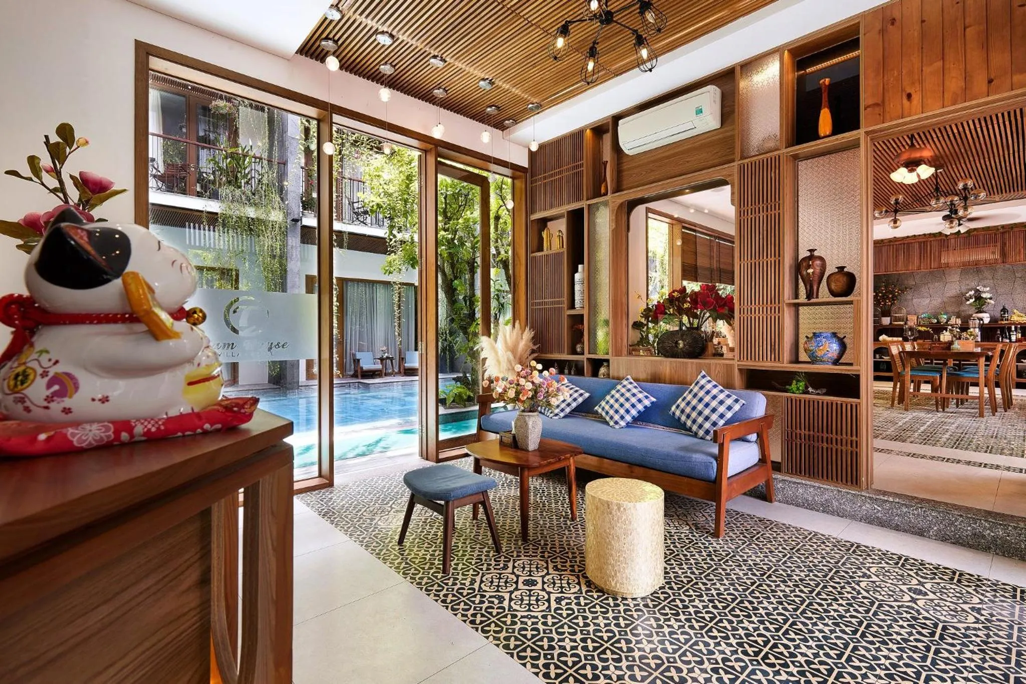 Tam House Villa Hotel