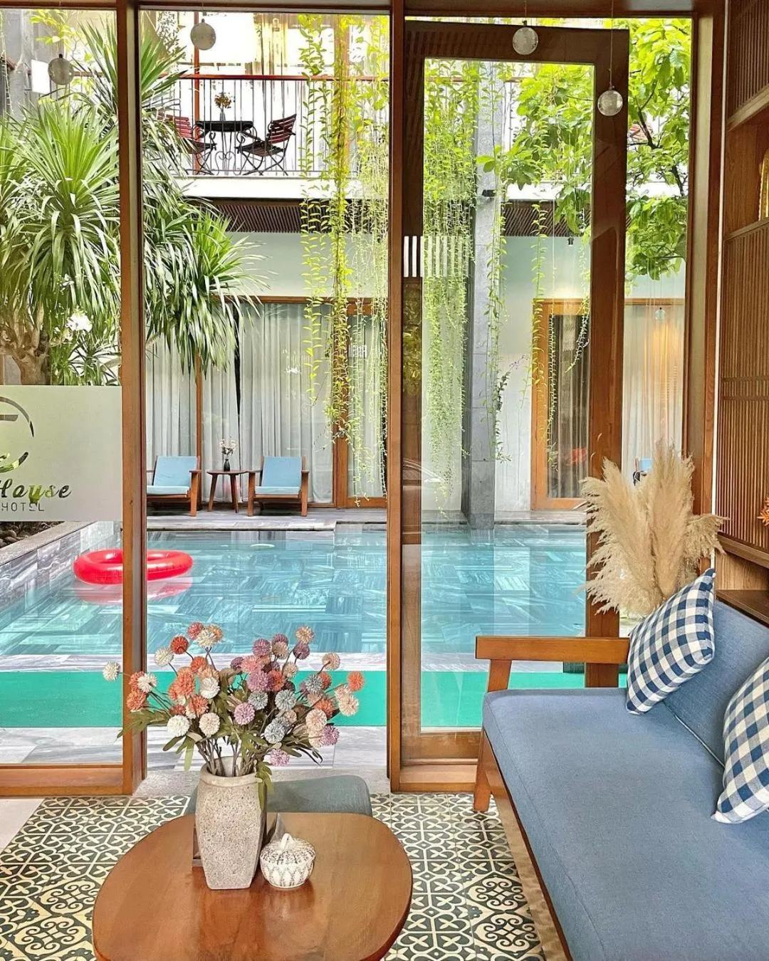 Tam House Villa Hotel