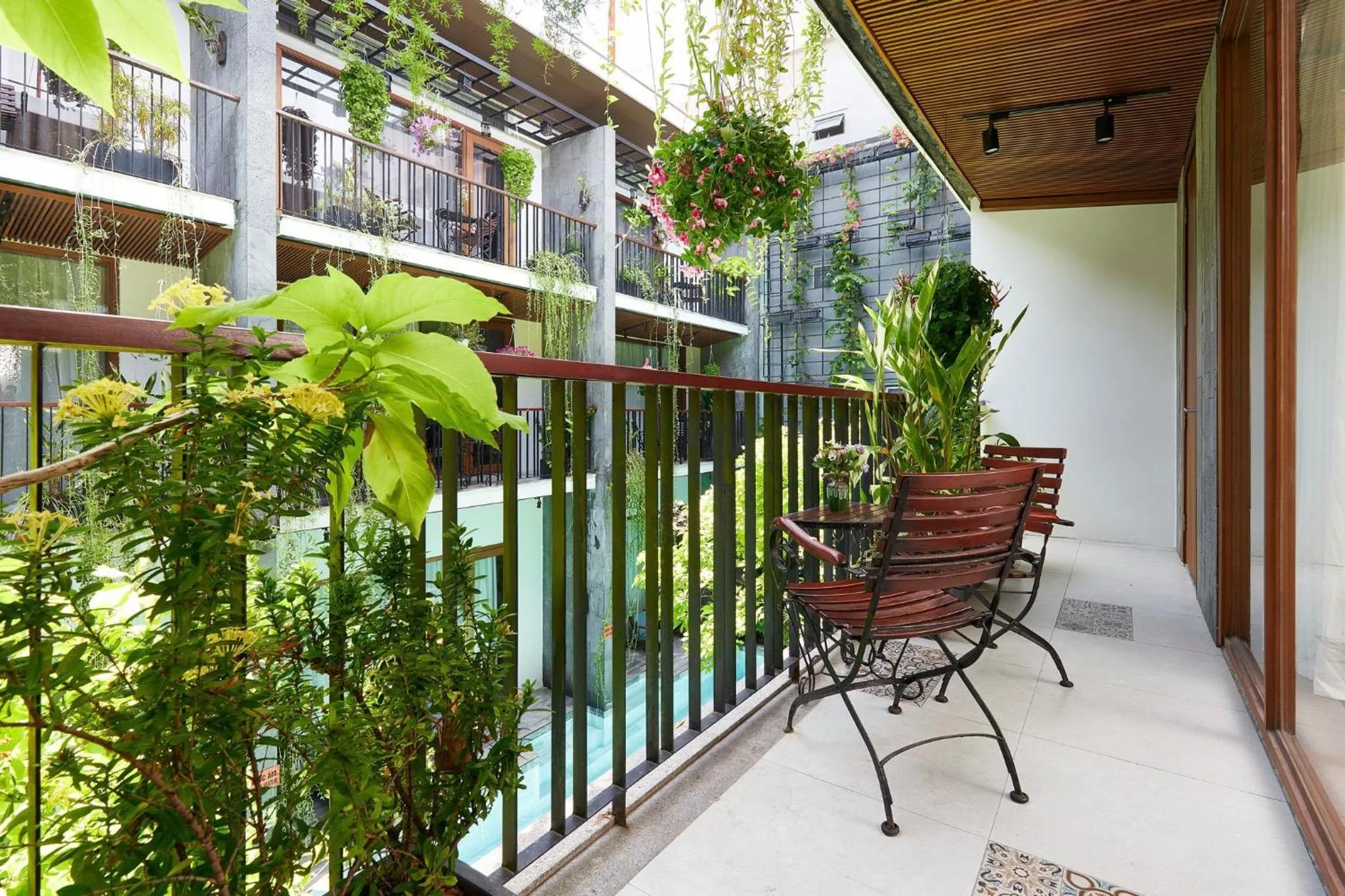 Tam House Villa Hotel