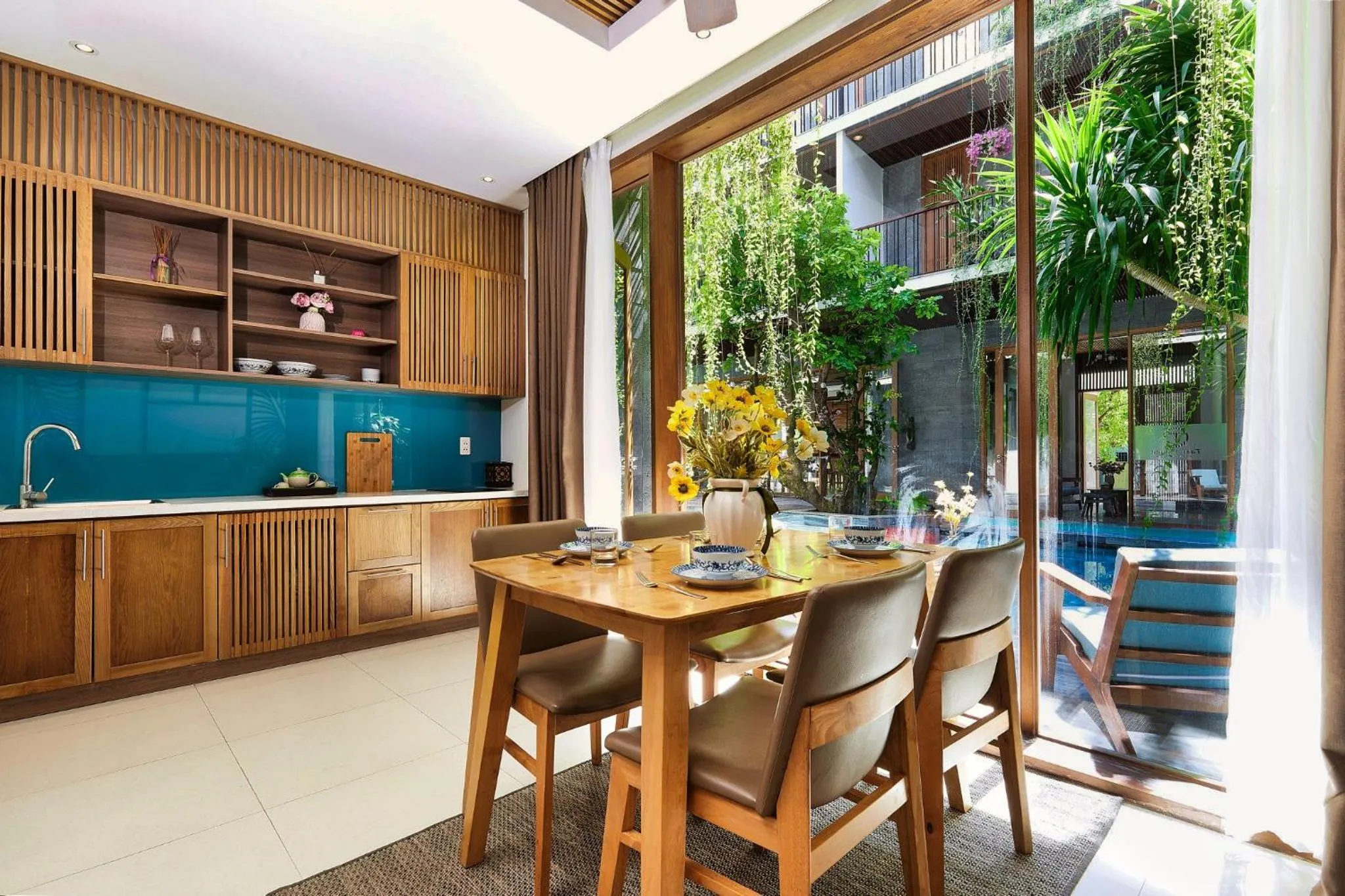 Tam House Villa Hotel