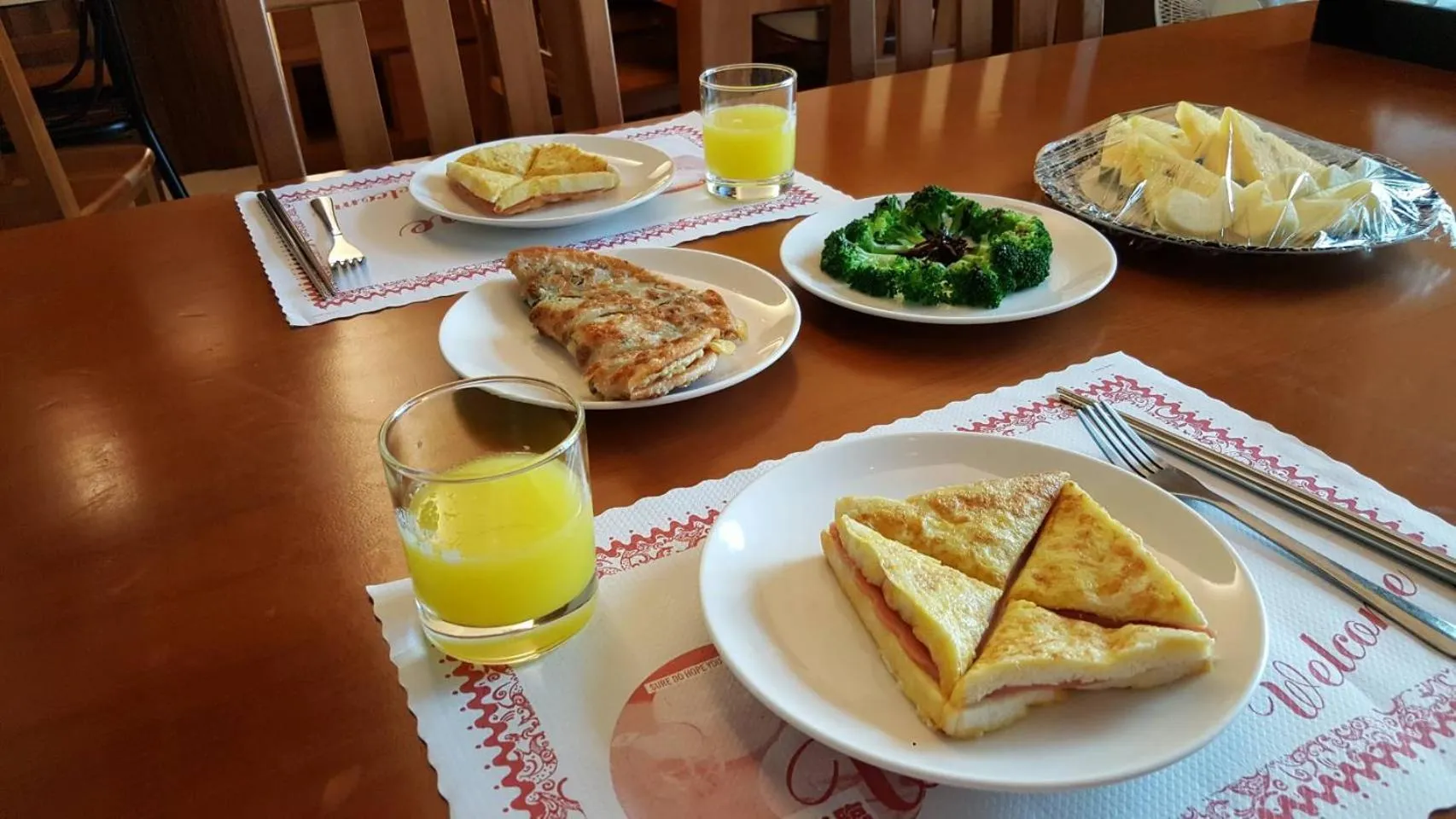 Breakfast in Peace Area Hot Spring Hotel