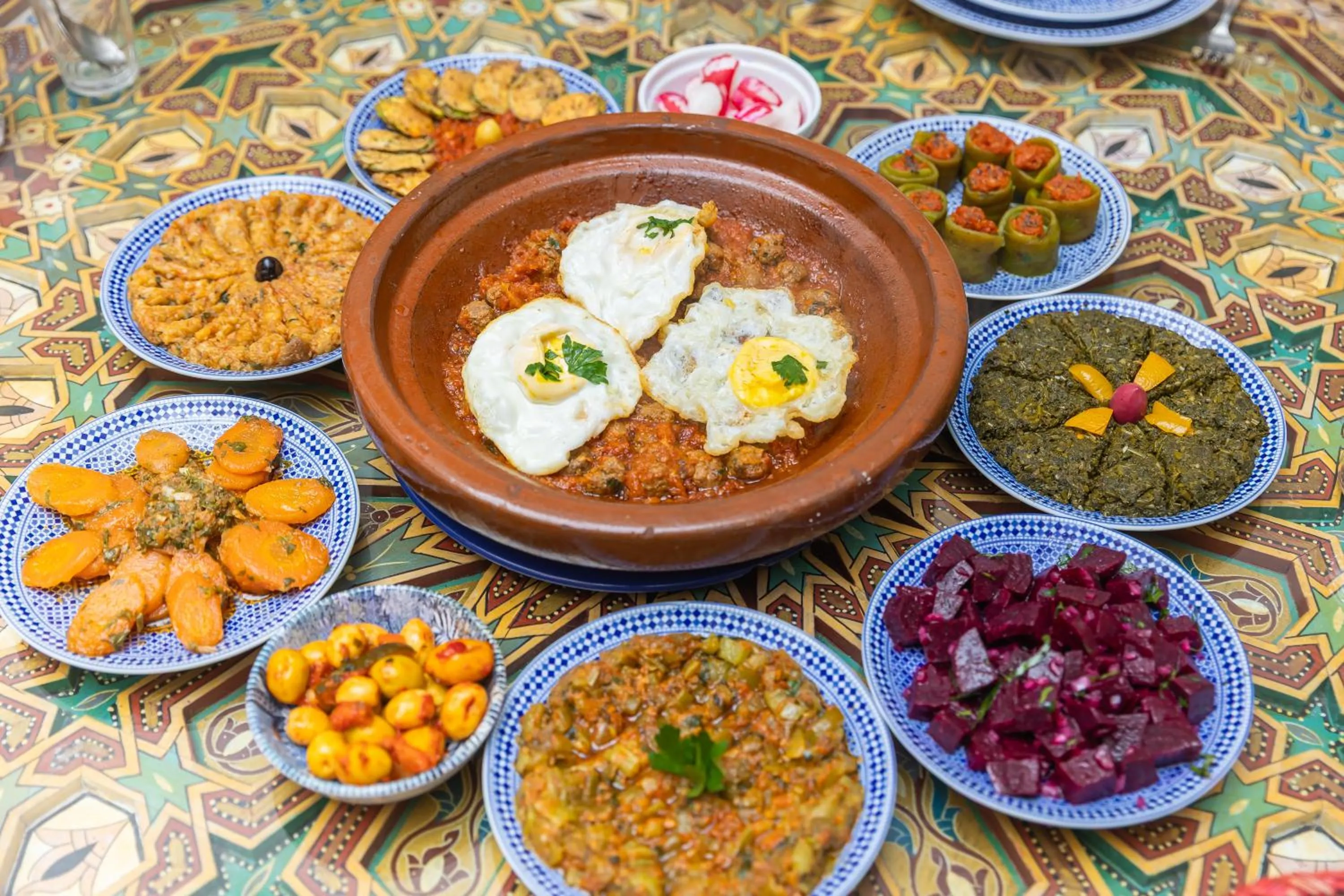 Restaurant/places to eat in Riad Ghita