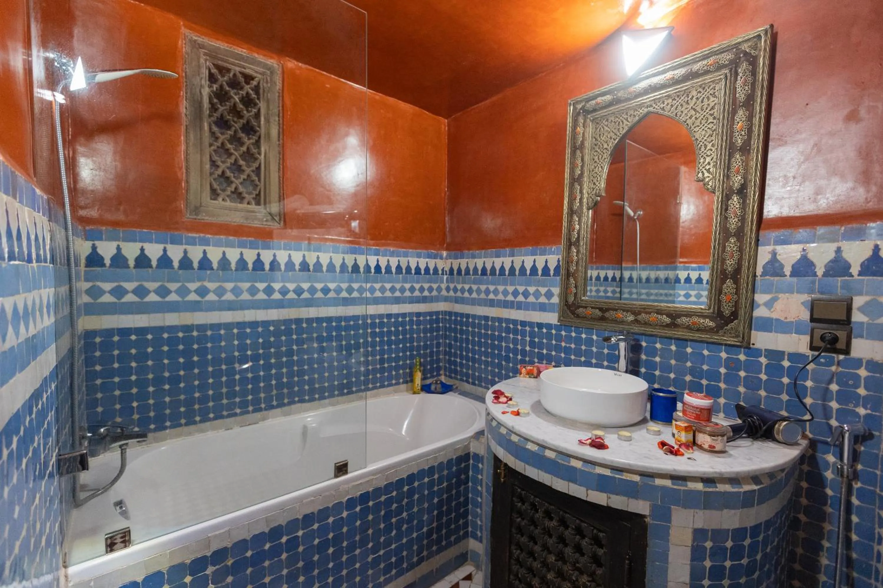 Bathroom in Riad Ghita