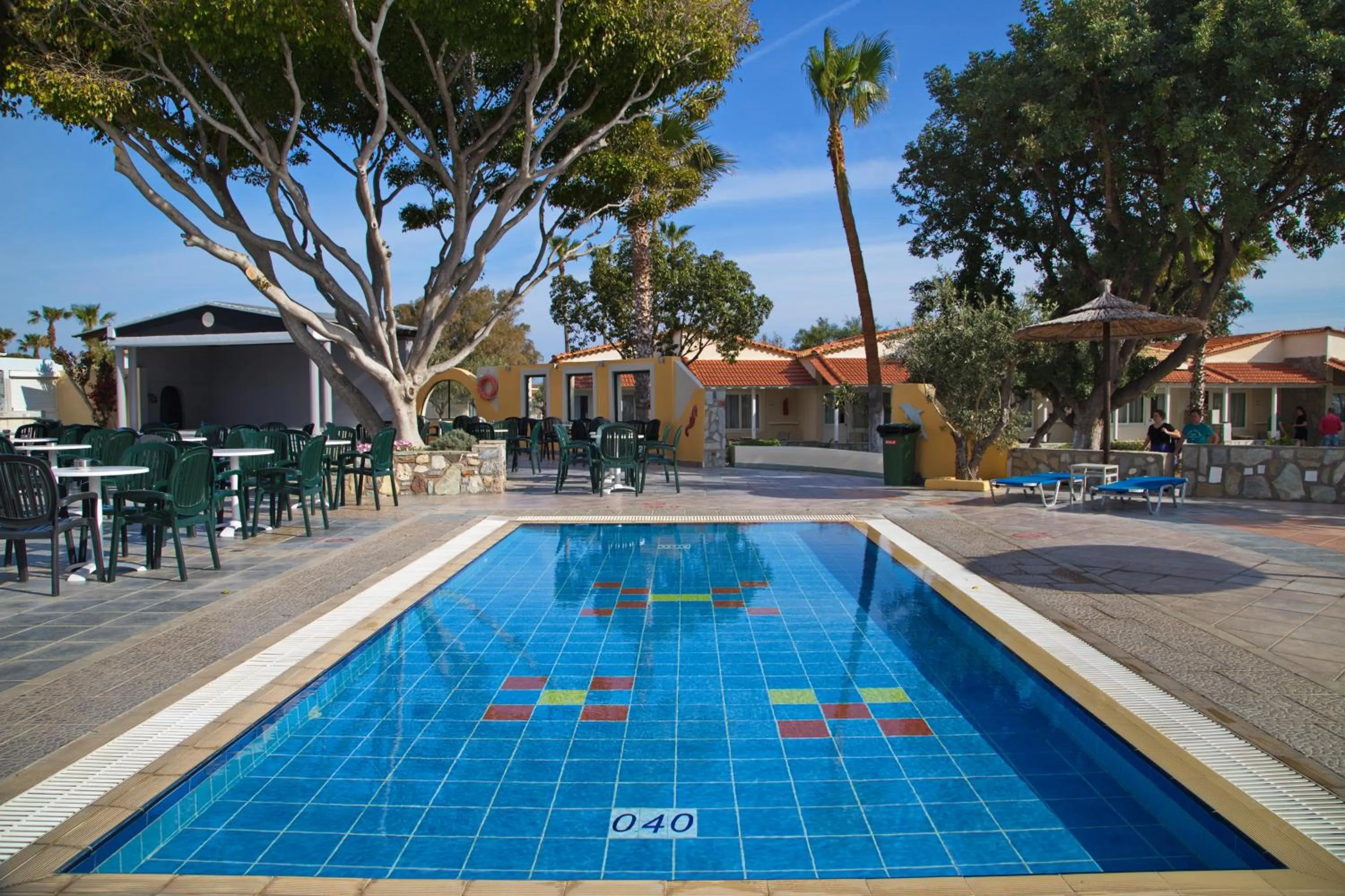 Pool view in Atlantis Hotel