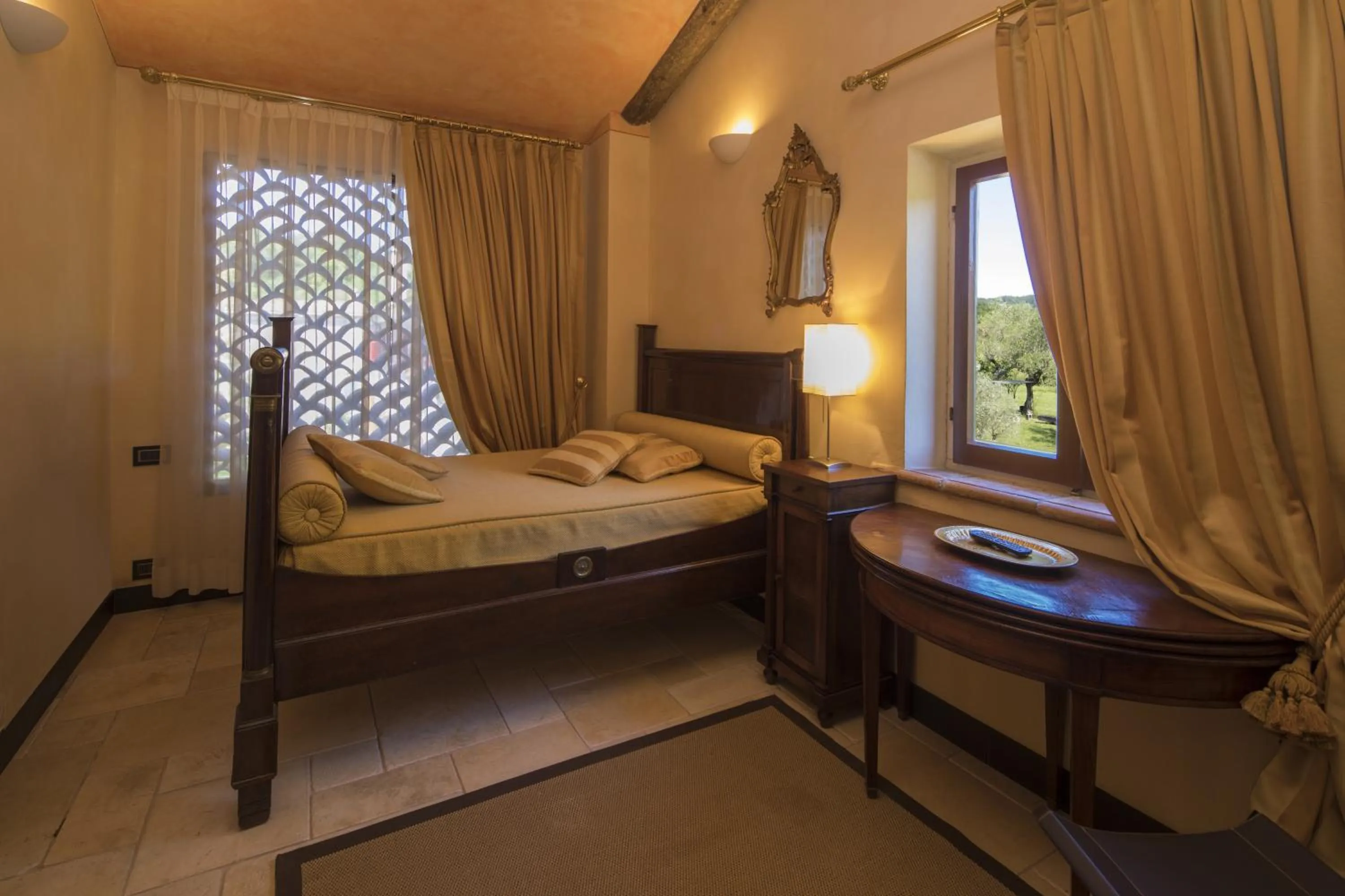 Bedroom, Bed in Resort La Ghiaia