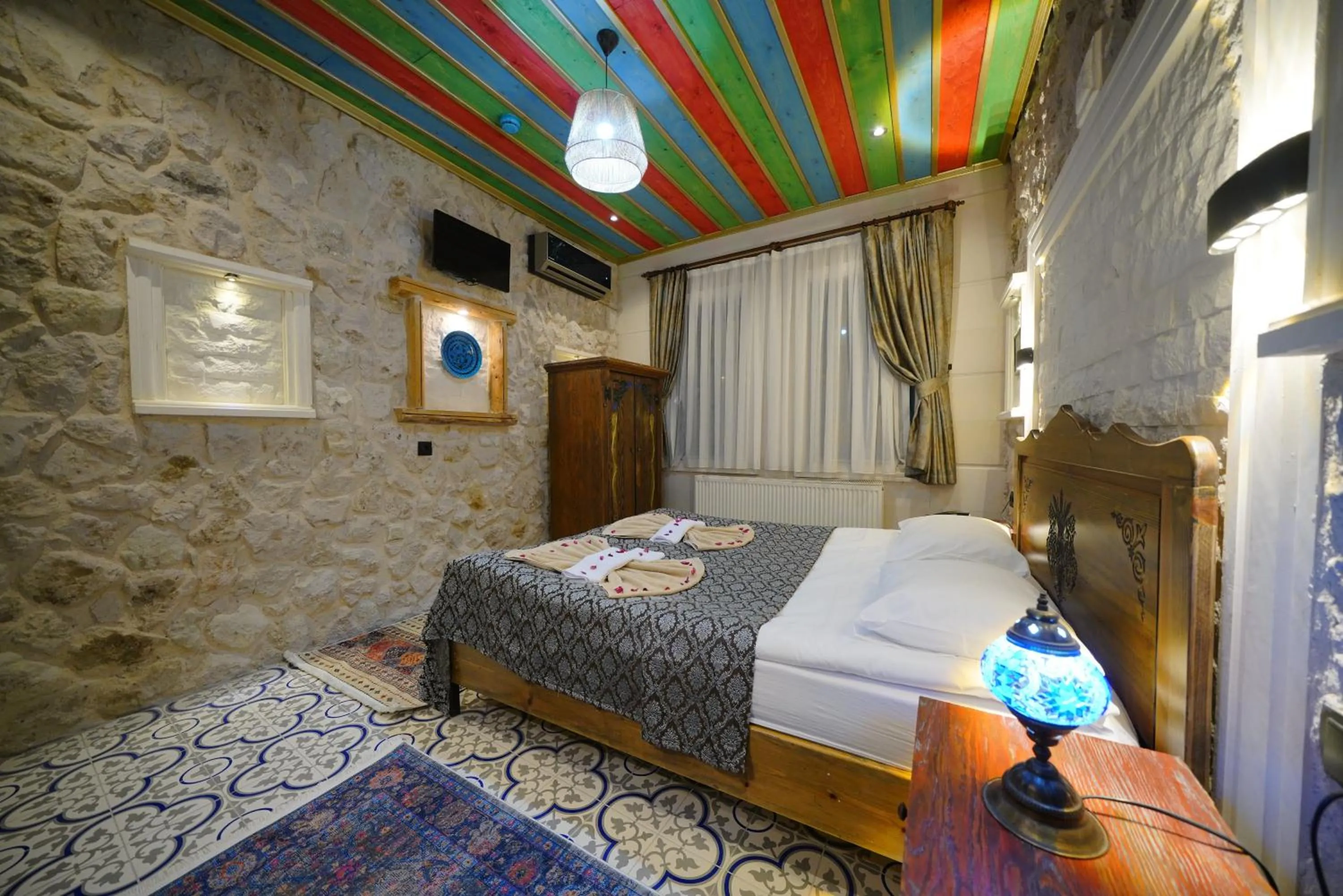 Bed in Mirzade Konak Hotel