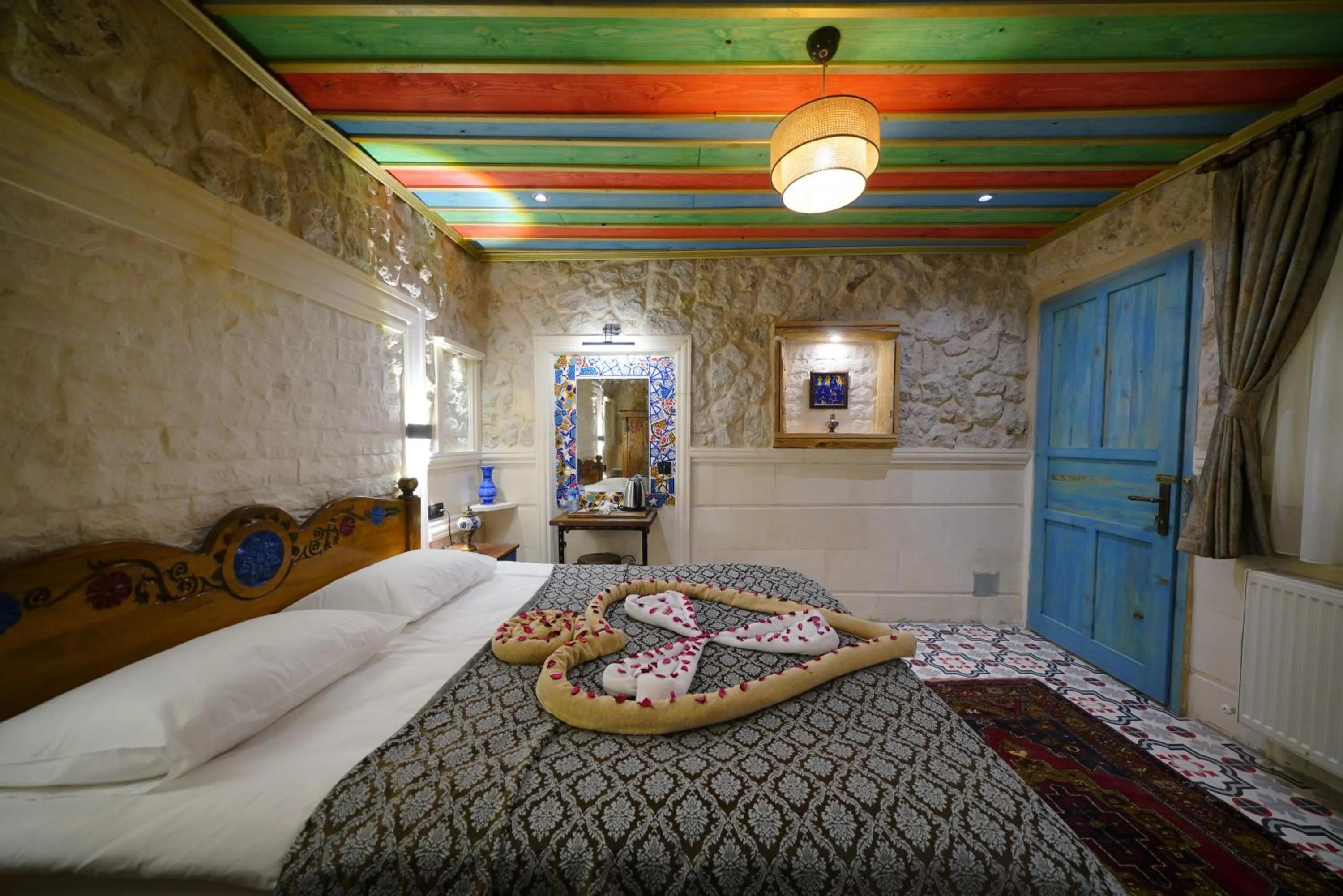 Bed in Mirzade Konak Hotel