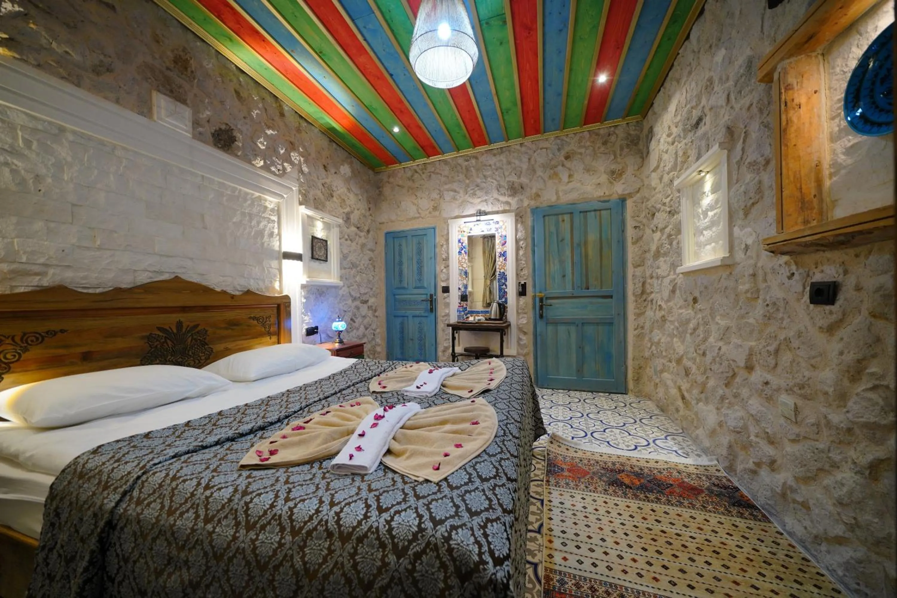 Bed in Mirzade Konak Hotel