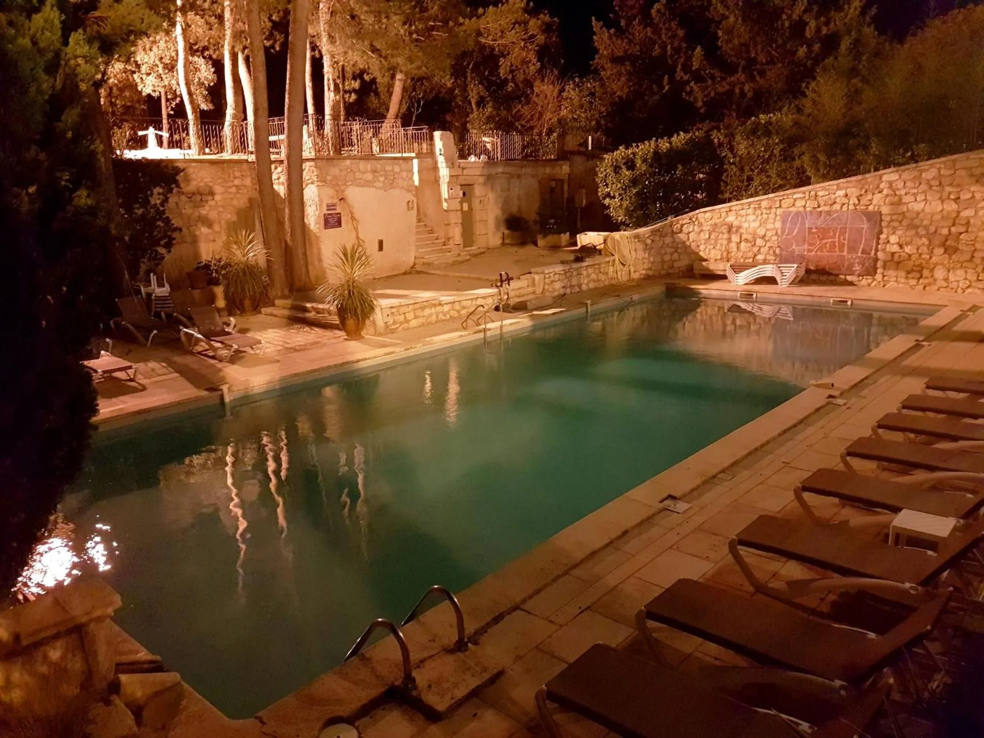 Patio in Hôtel Belesso