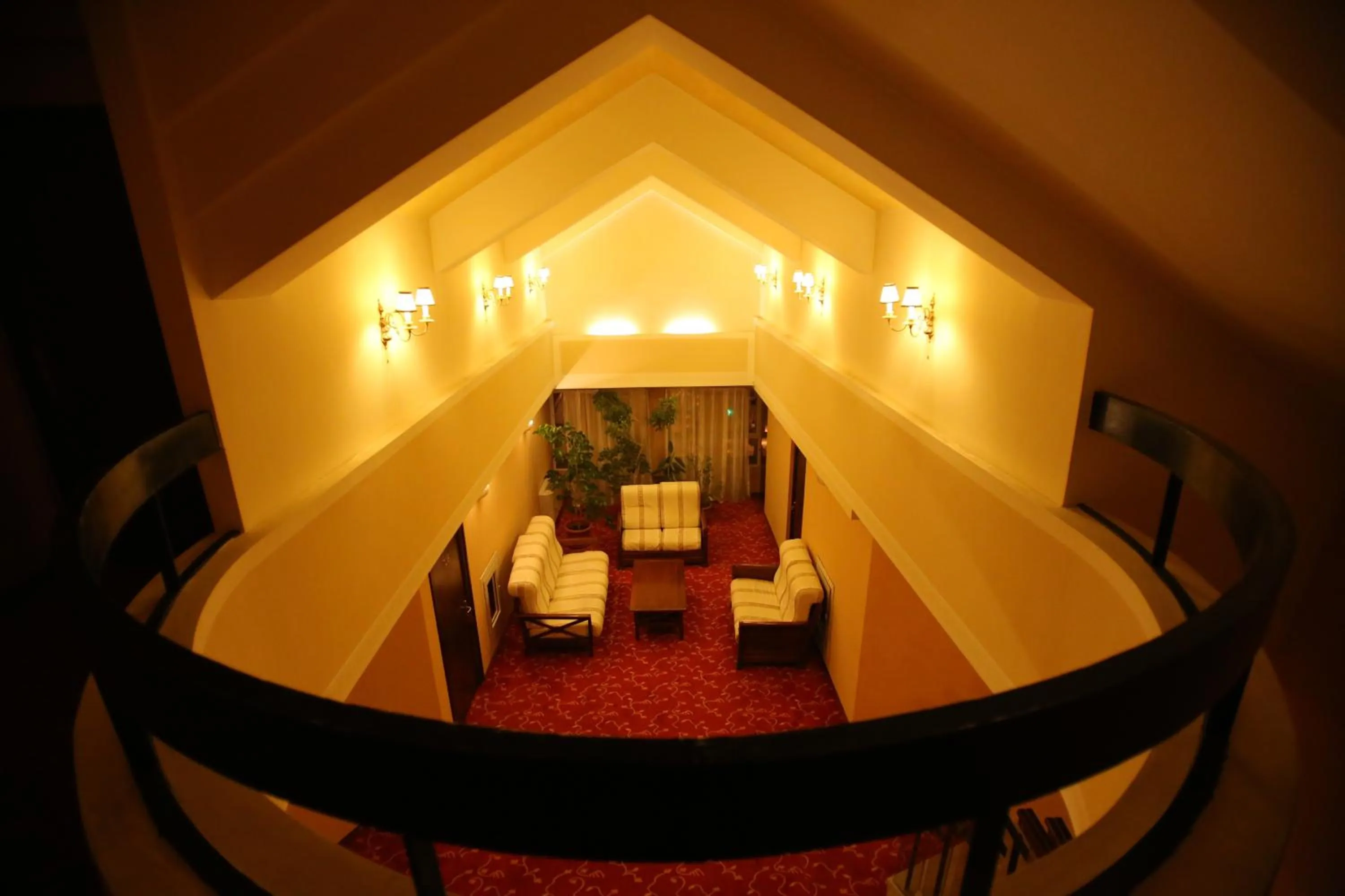 Communal lounge/ TV room in Hotel Mara