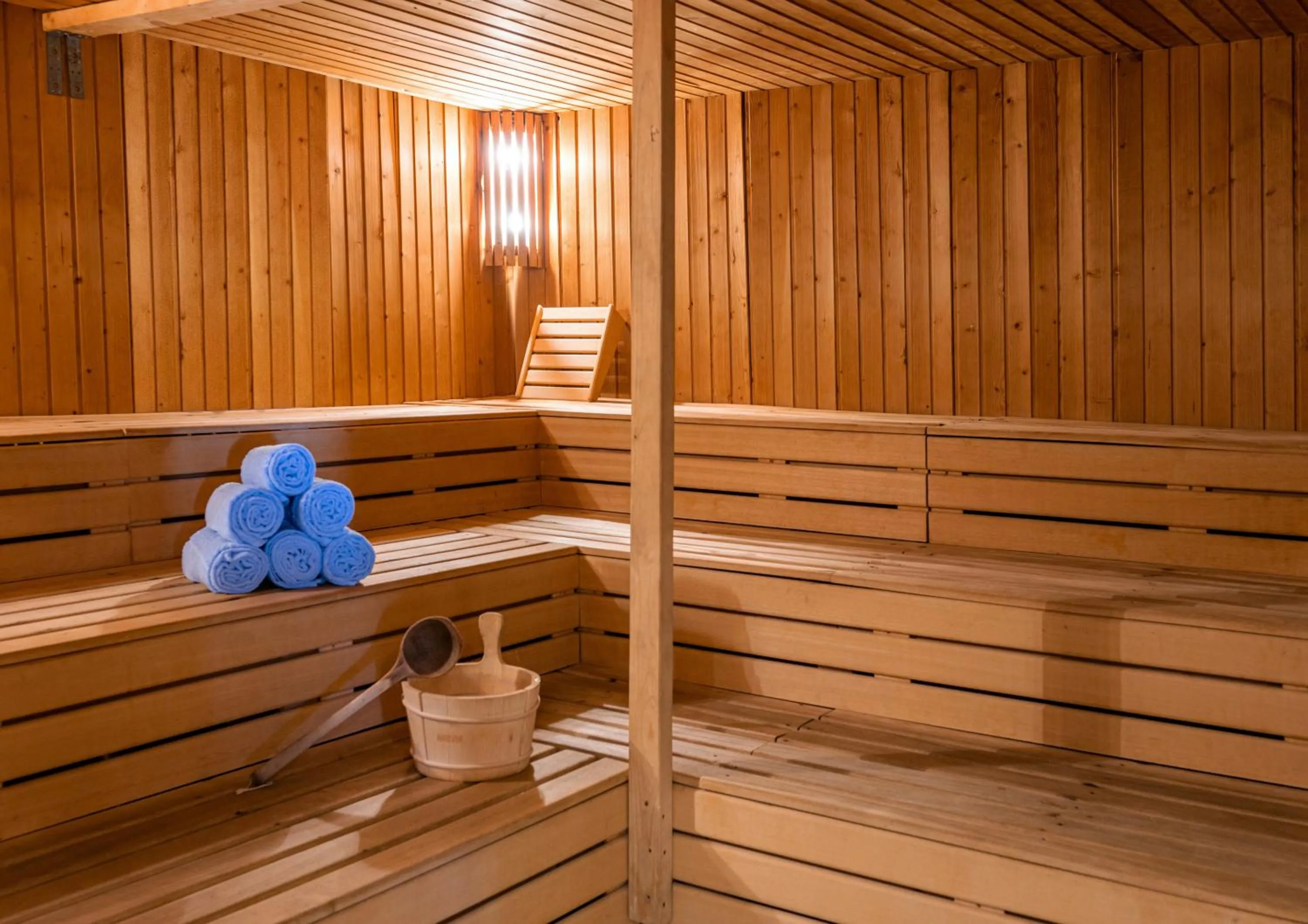 Sauna in Hôtel Les Suites du Montana by Les Etincelles