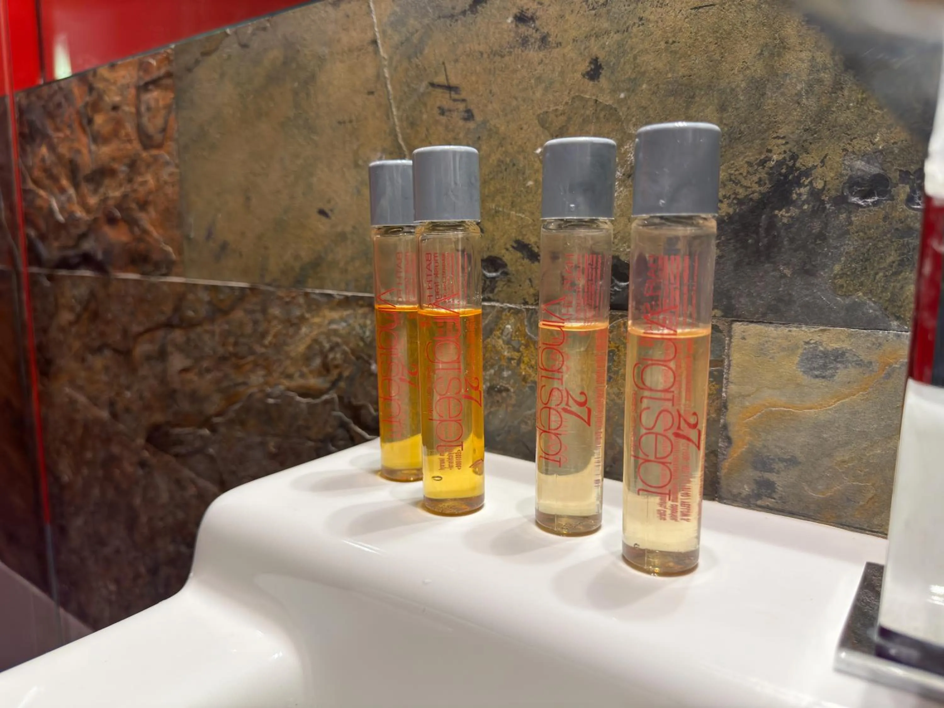 Bathroom in Vingt Sept