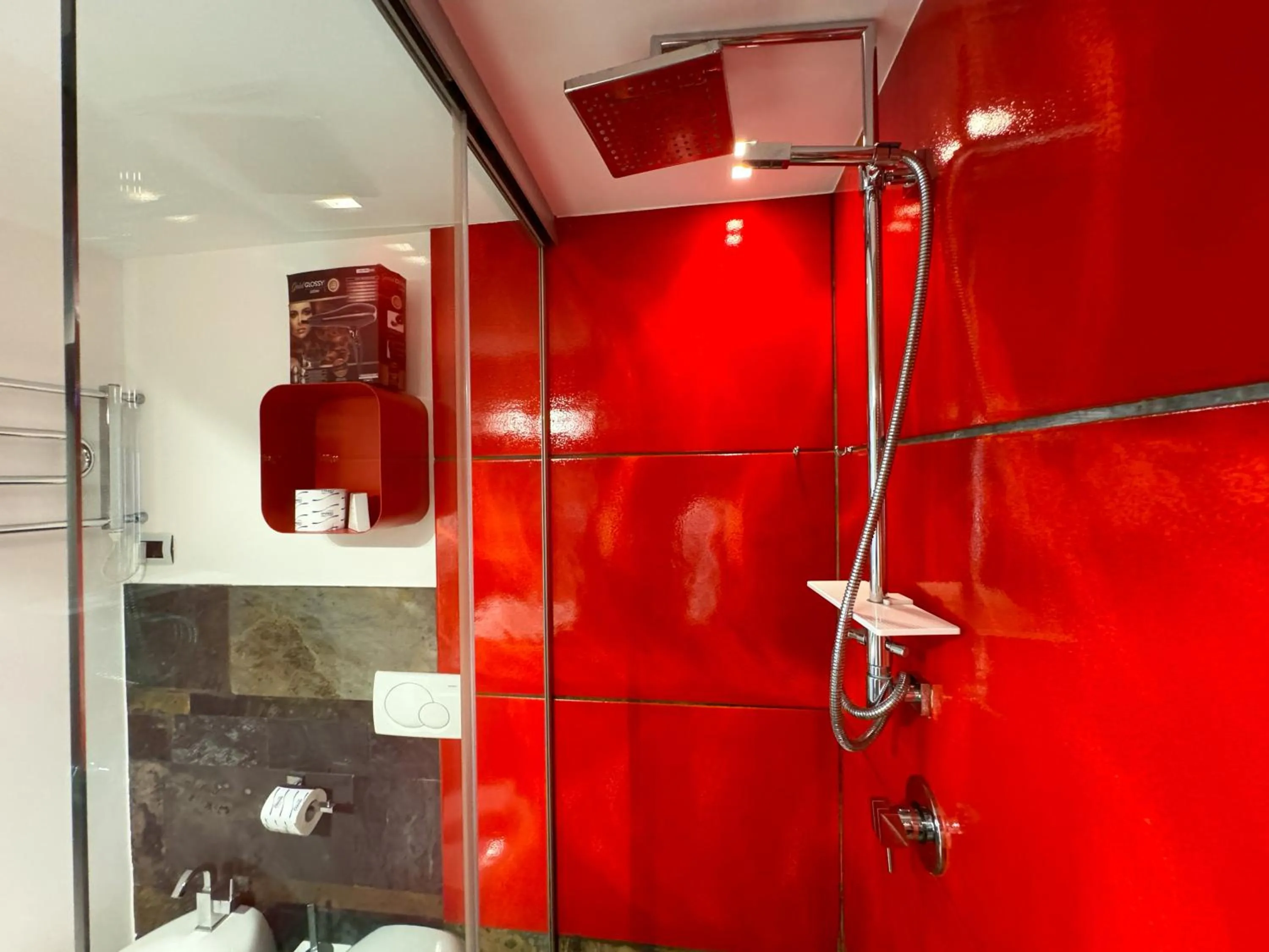 Shower in Vingt Sept