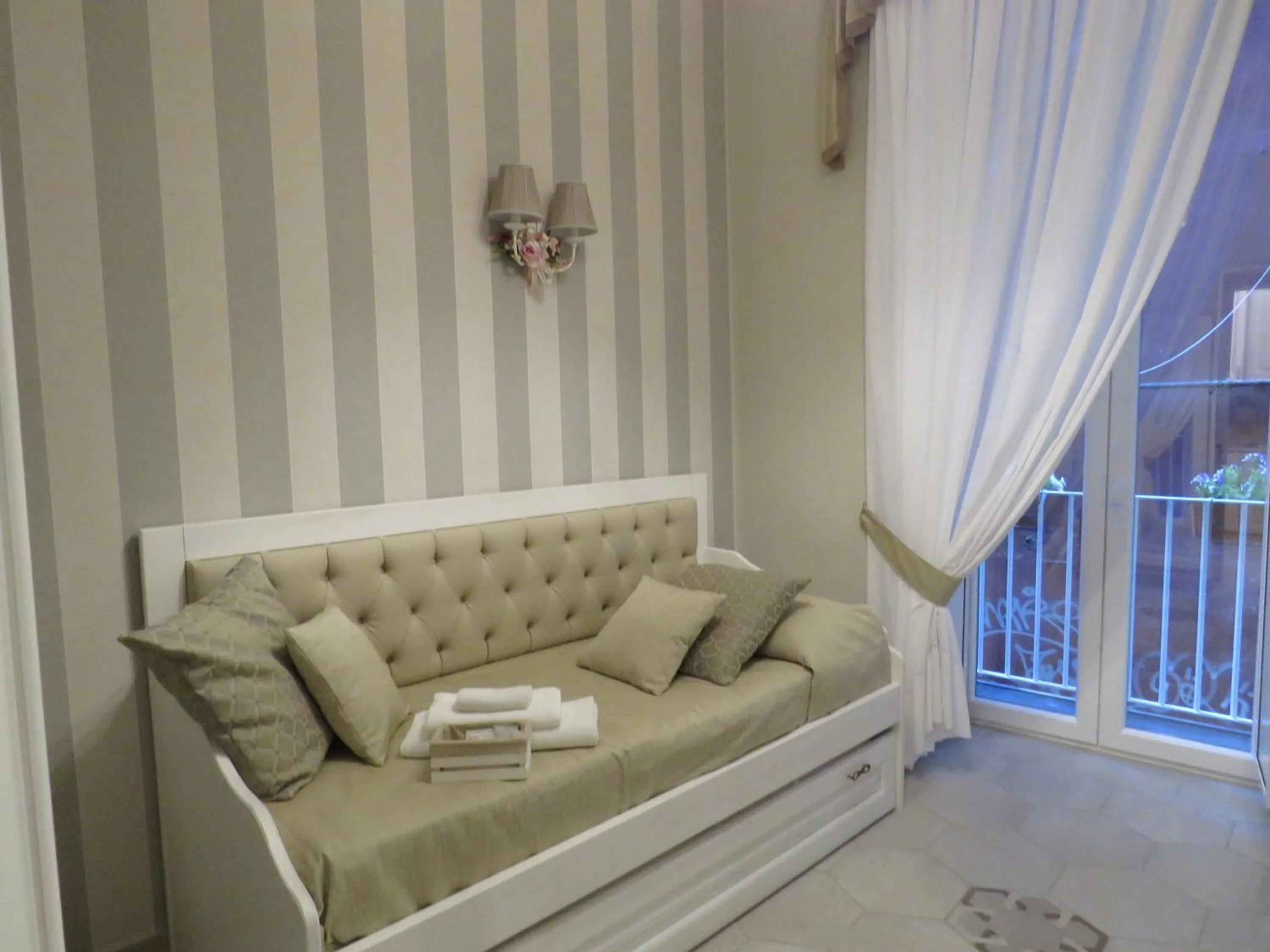 Single Room with Balcony in Le Ninfe Luxury Rooms