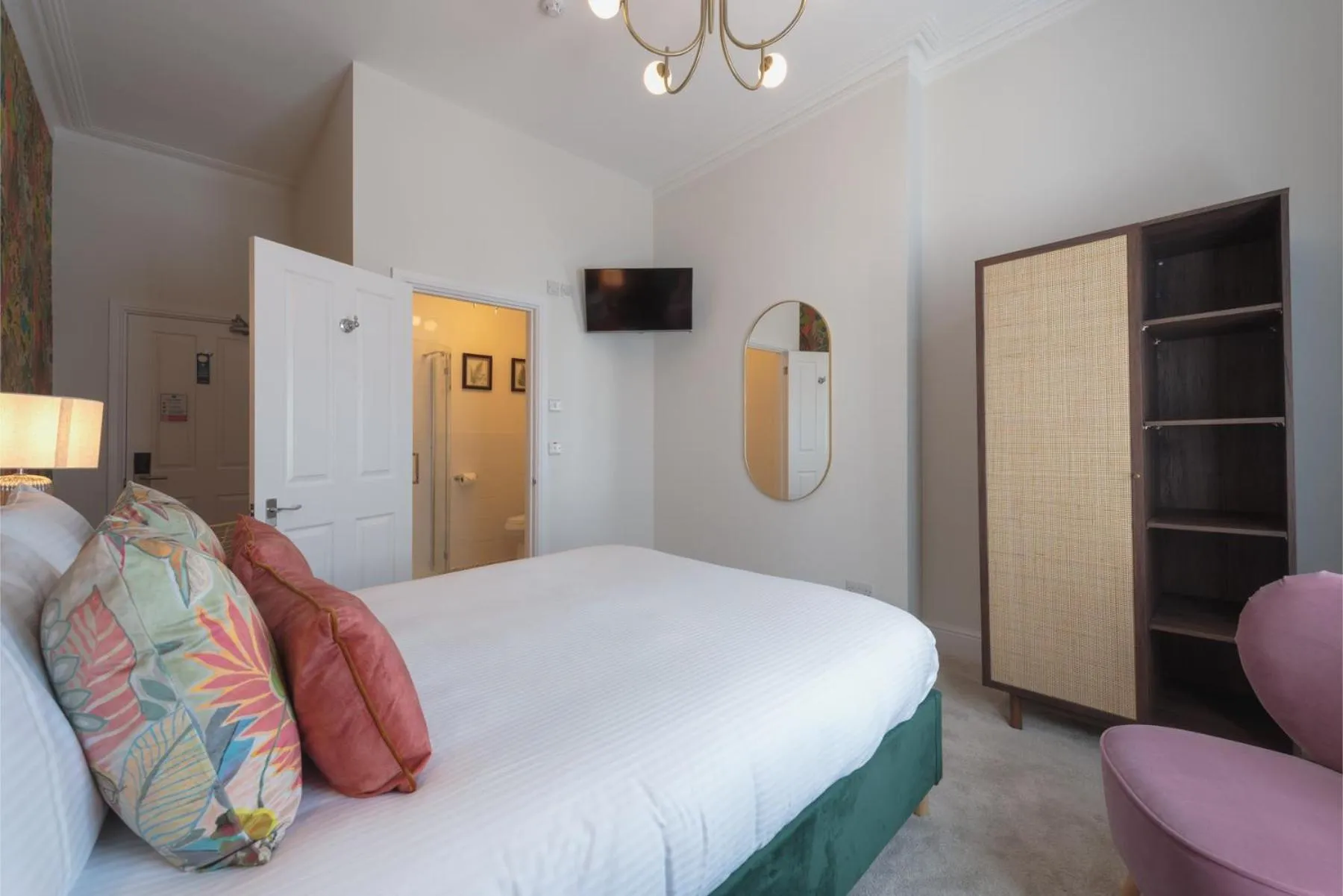 Photo of the whole room, Bed in Somerset House Boutique Hotel and Restaurant