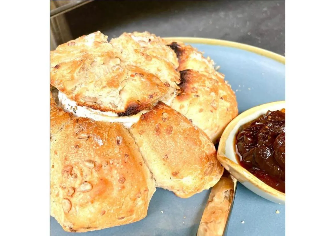 Restaurant/places to eat in Somerset House Boutique Hotel and Restaurant