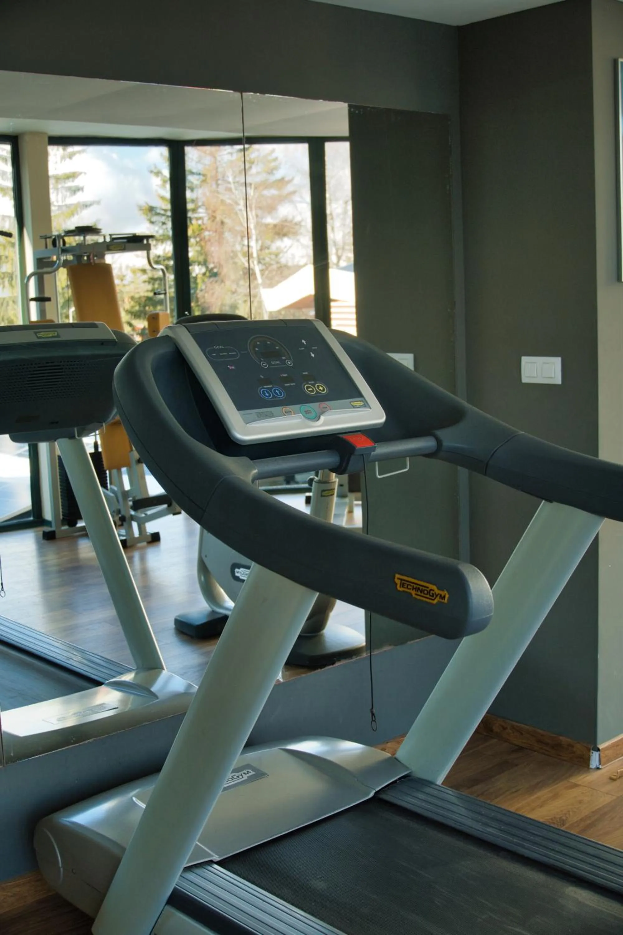Fitness centre/facilities in Grand Hotel Murgavets