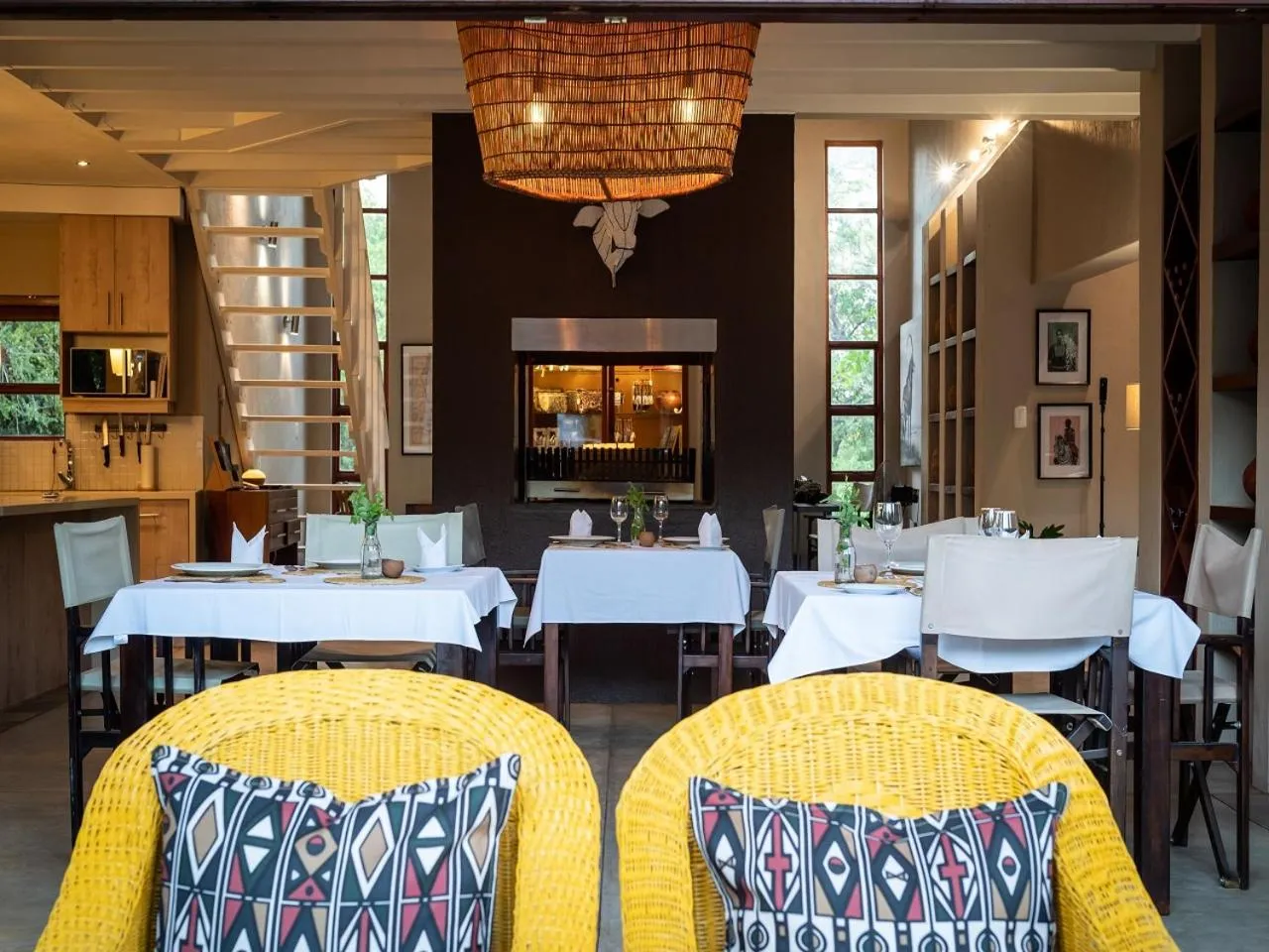 Seating area in eKhaya Bush Lodge