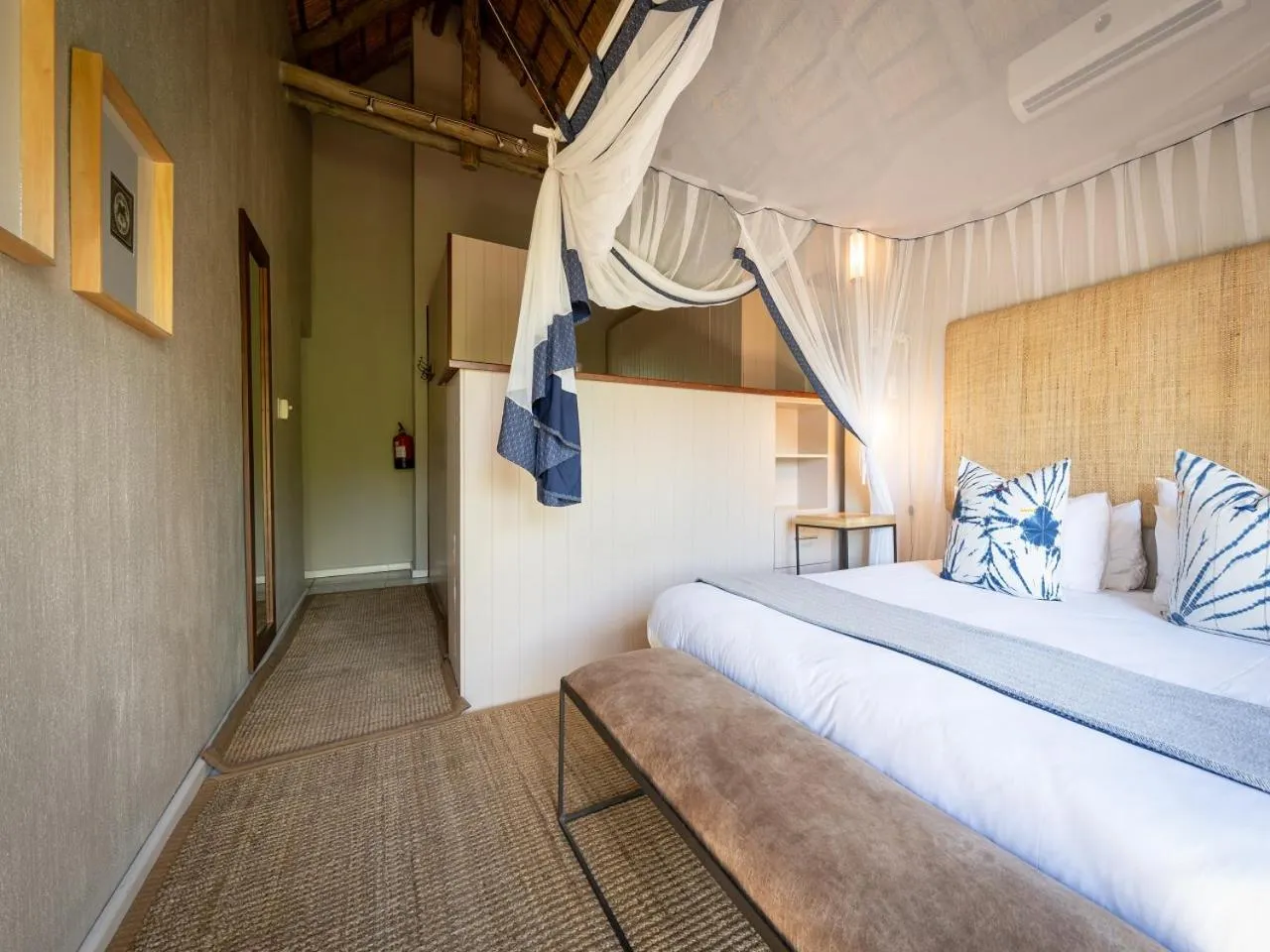 Bedroom, Bed in eKhaya Bush Lodge