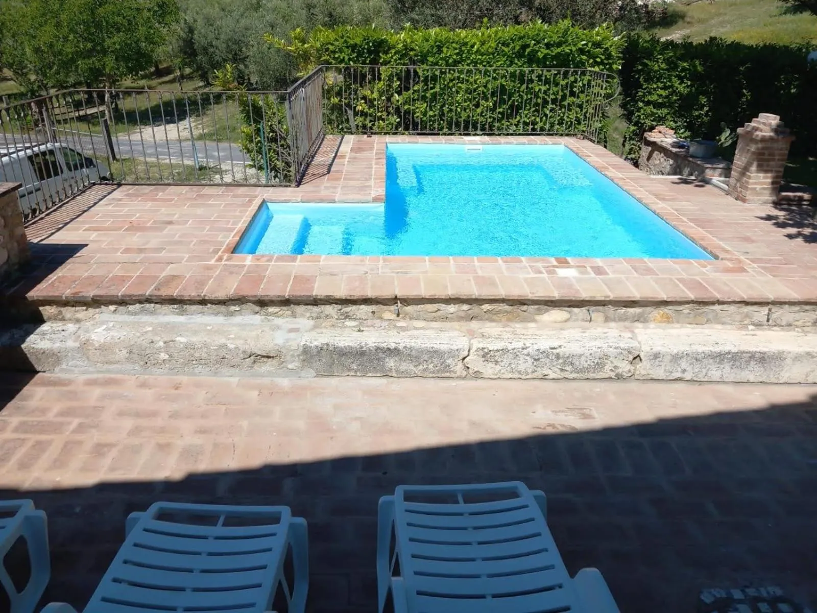 Swimming pool in Montanari Agrivillage