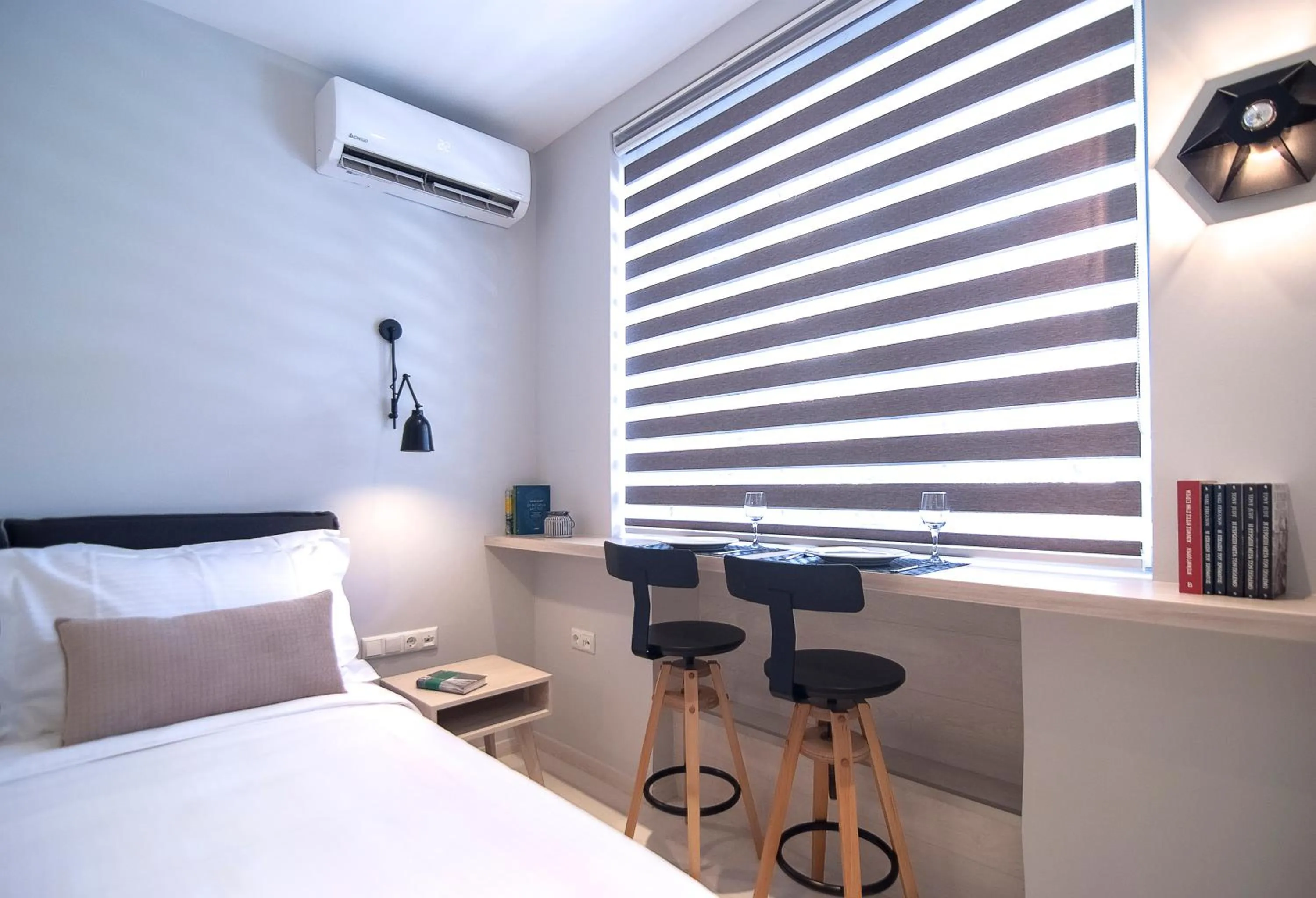 Decorative detail, Bed in Acropolis Stay