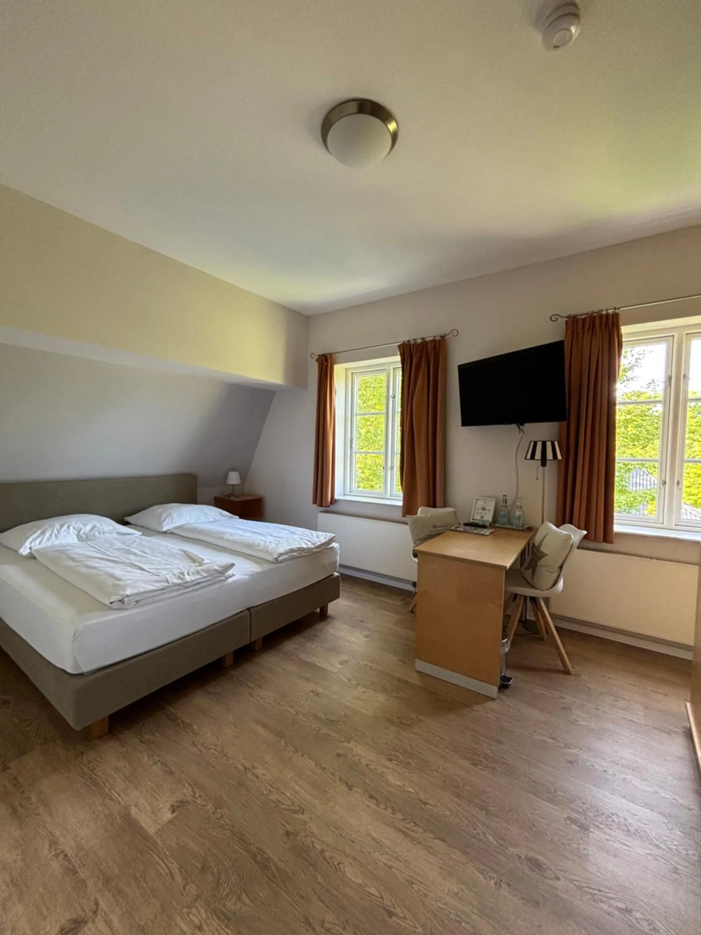 Bed in Hotel Zollhaus