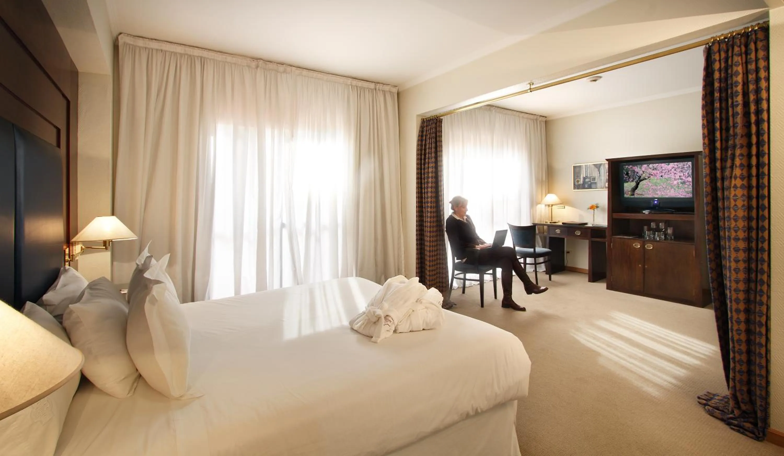 Photo of the whole room, Bed in Hotel Dolmen