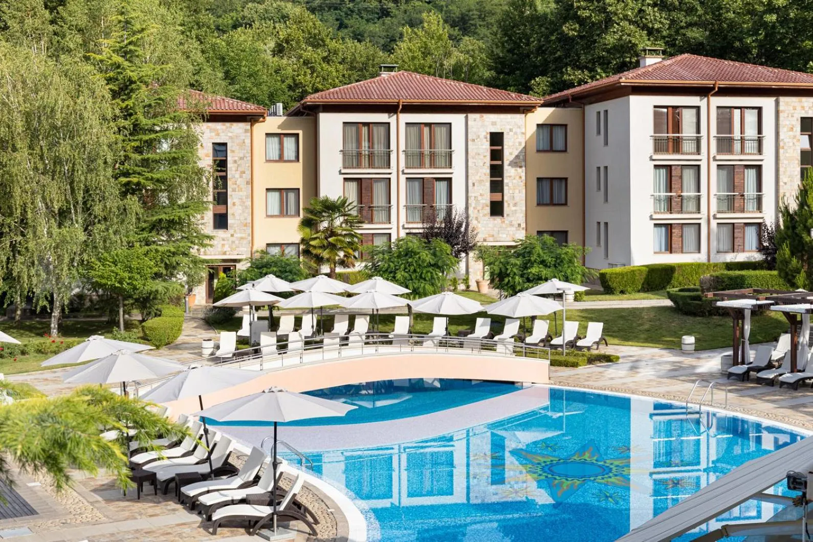Swimming pool in Pirin Park Hotel