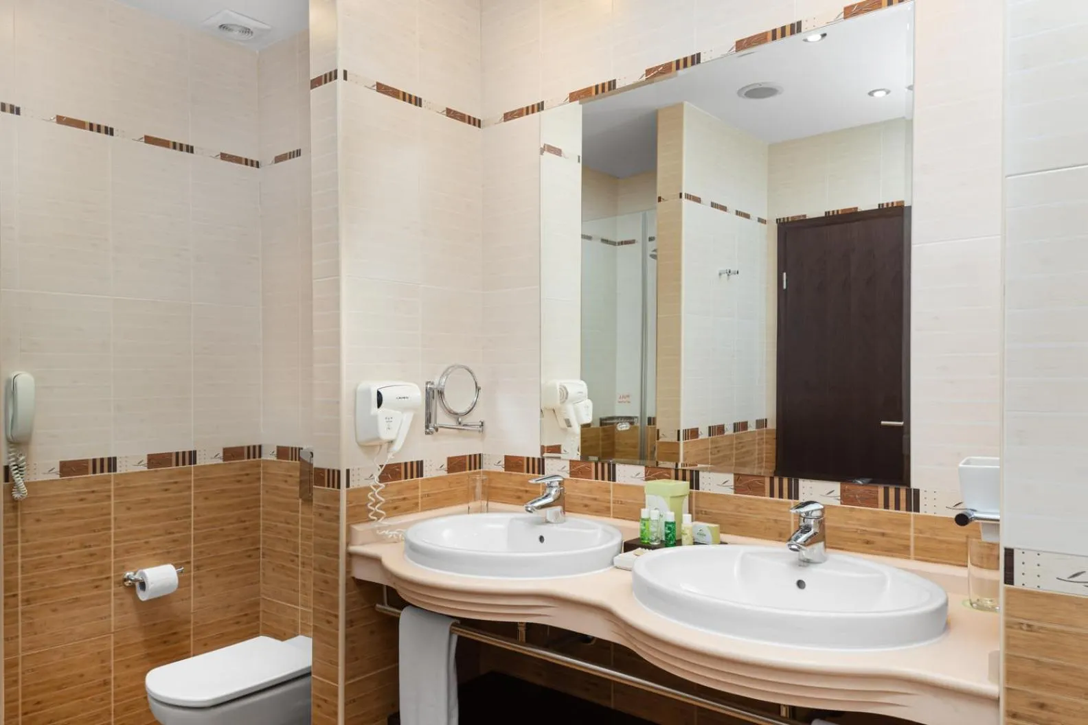 Bathroom in Pirin Park Hotel