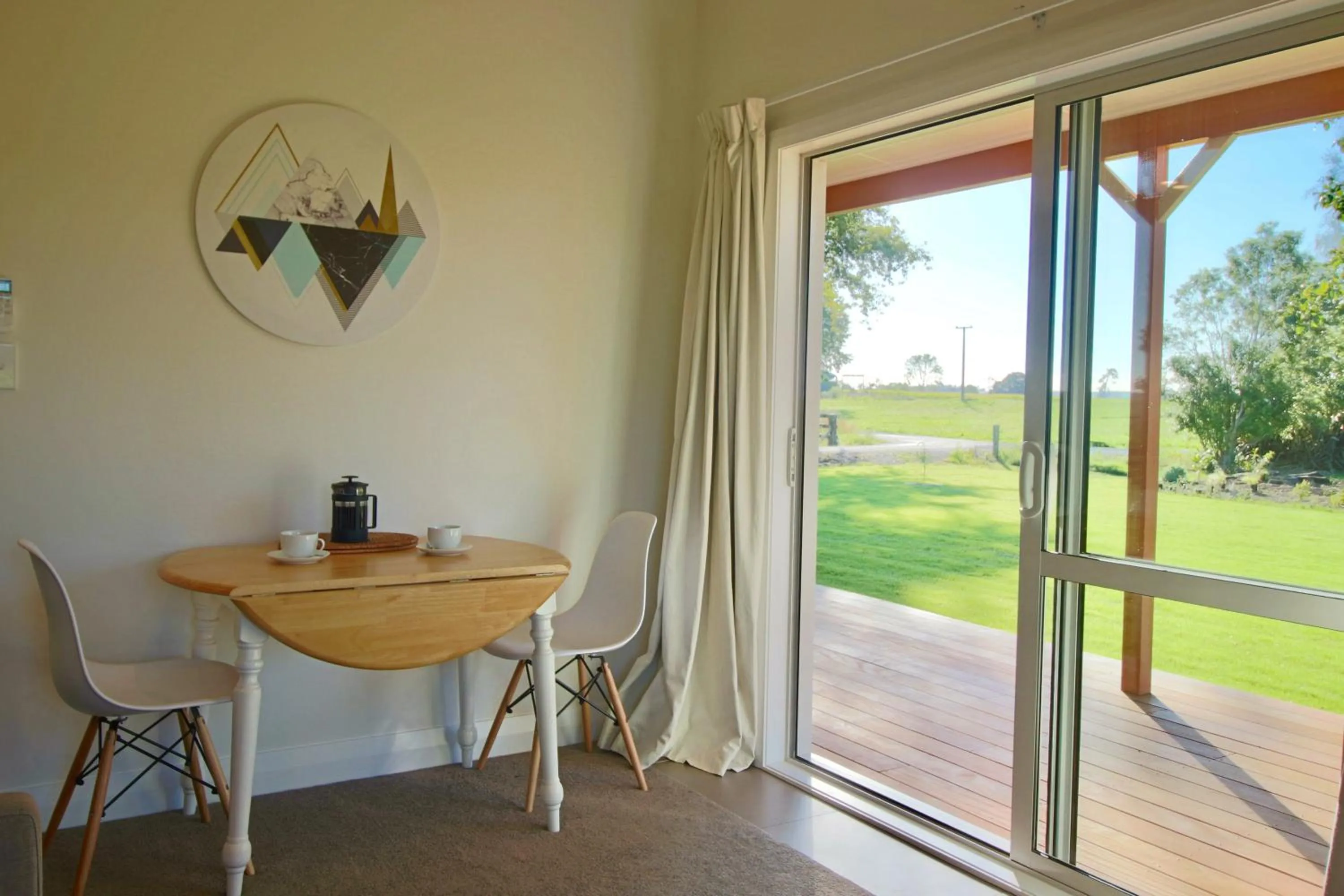 Coffee/tea facilities in Walnut Lodge B&B