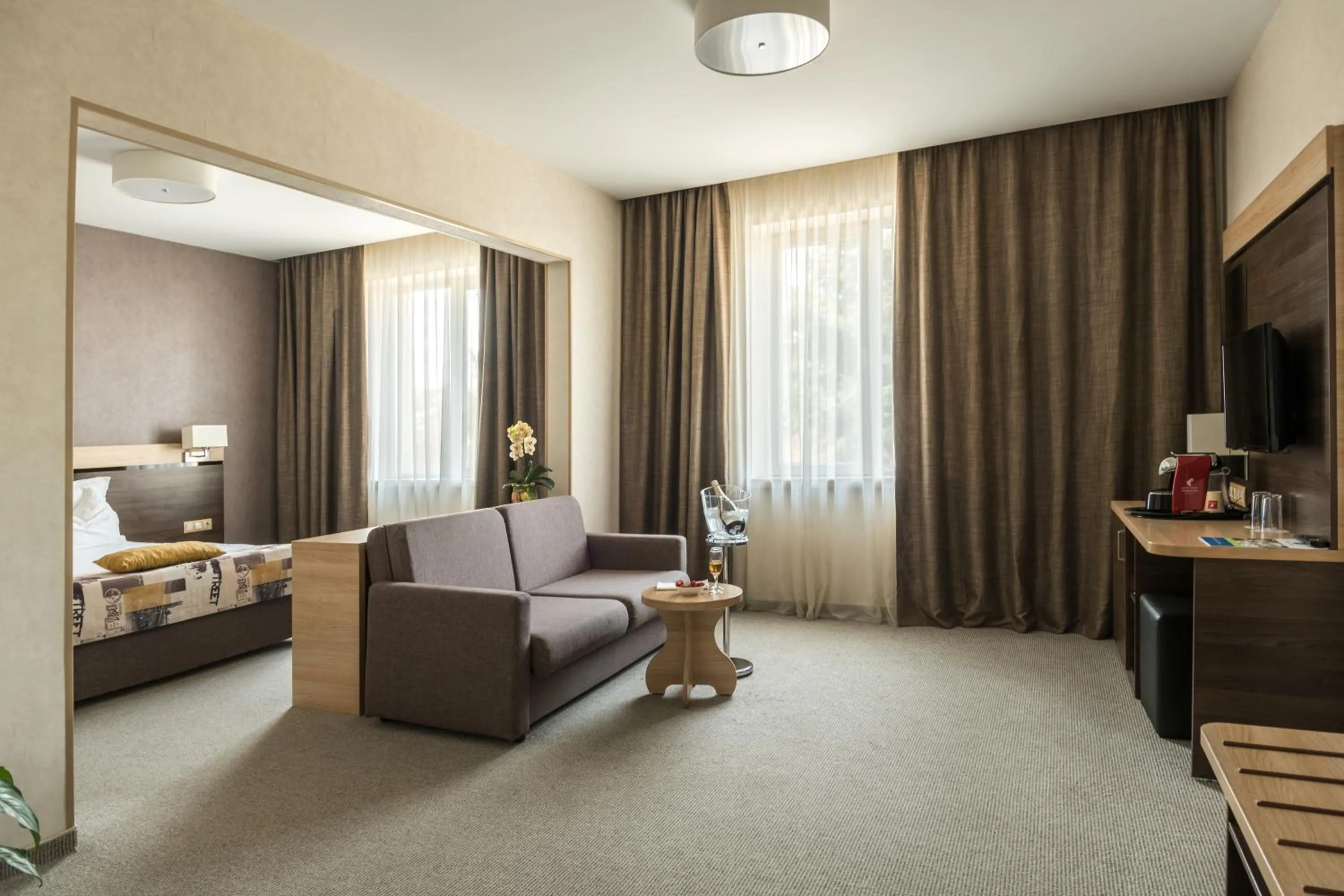 Bed in Dunav Plaza Hotel