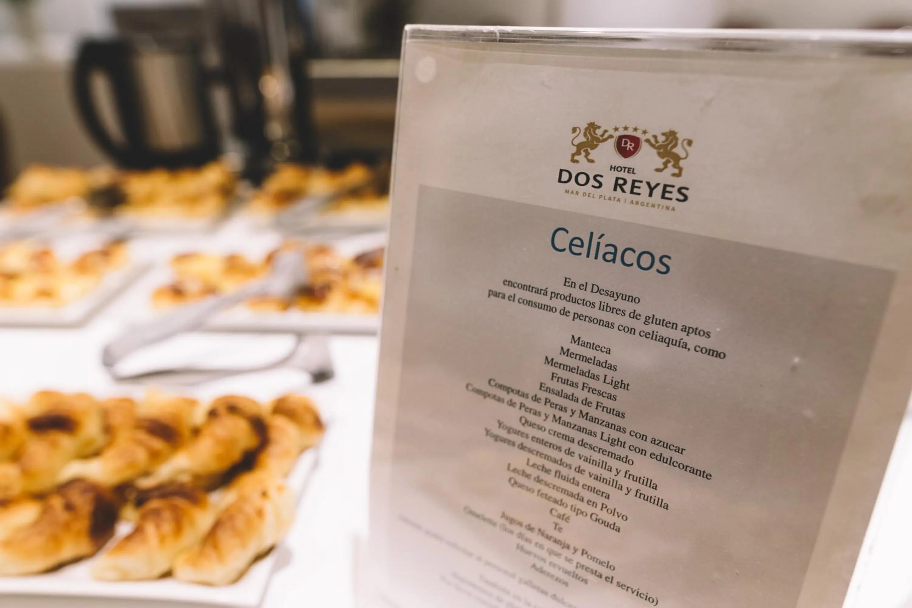 Logo/Certificate/Sign in Hotel Dos Reyes