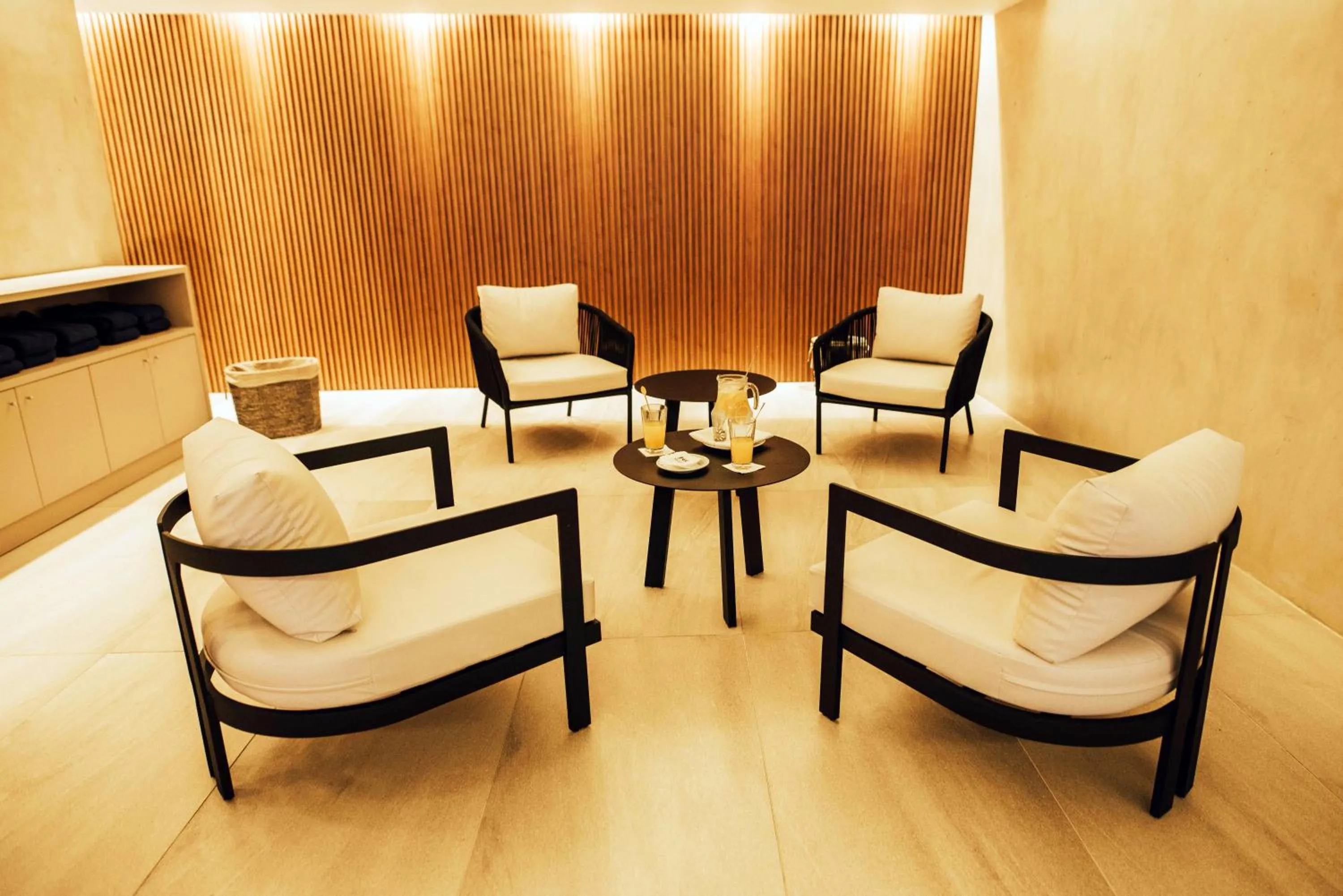 Swimming pool in Hotel Dos Reyes