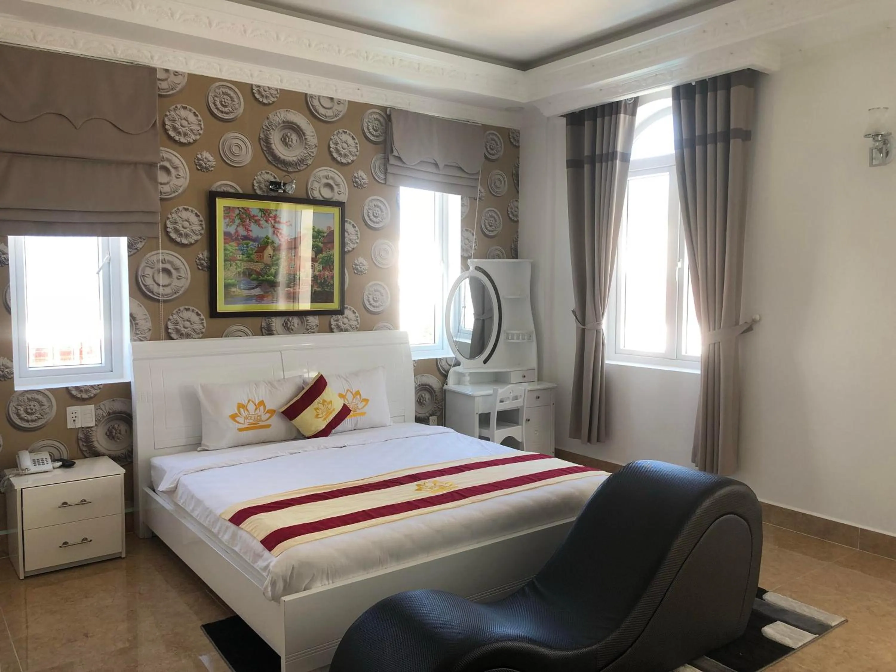 Bed in Nice Life Hotel