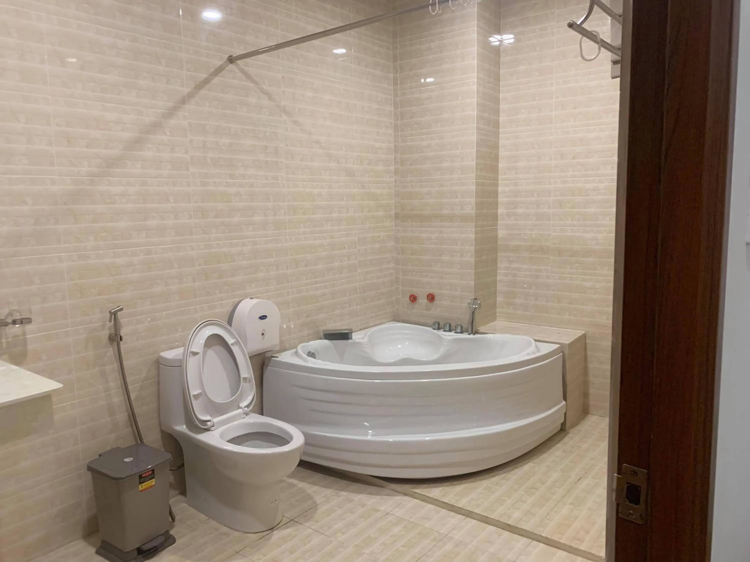 Bathroom in Nice Life Hotel