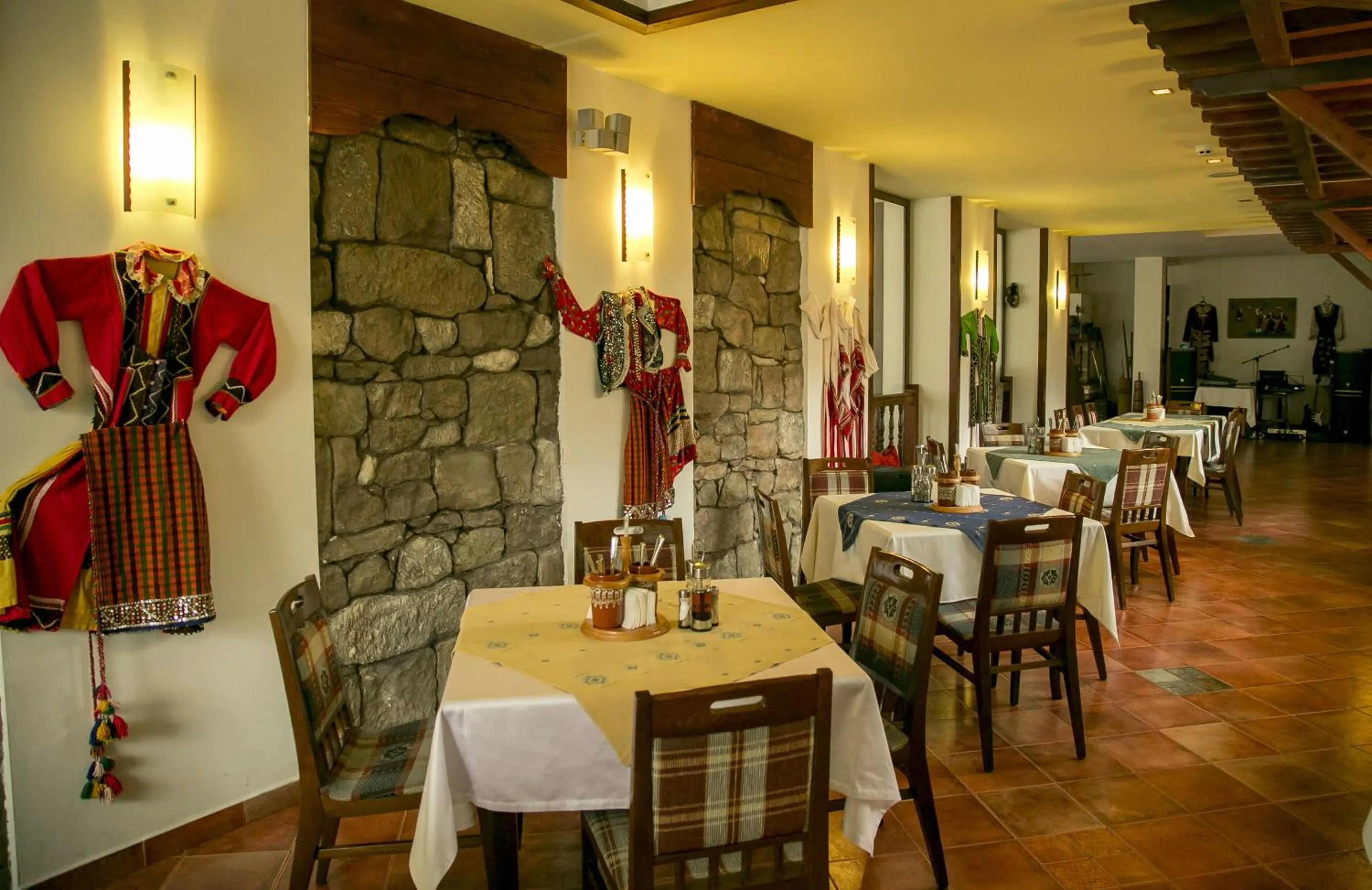 Restaurant/places to eat in Devin Spa Hotel