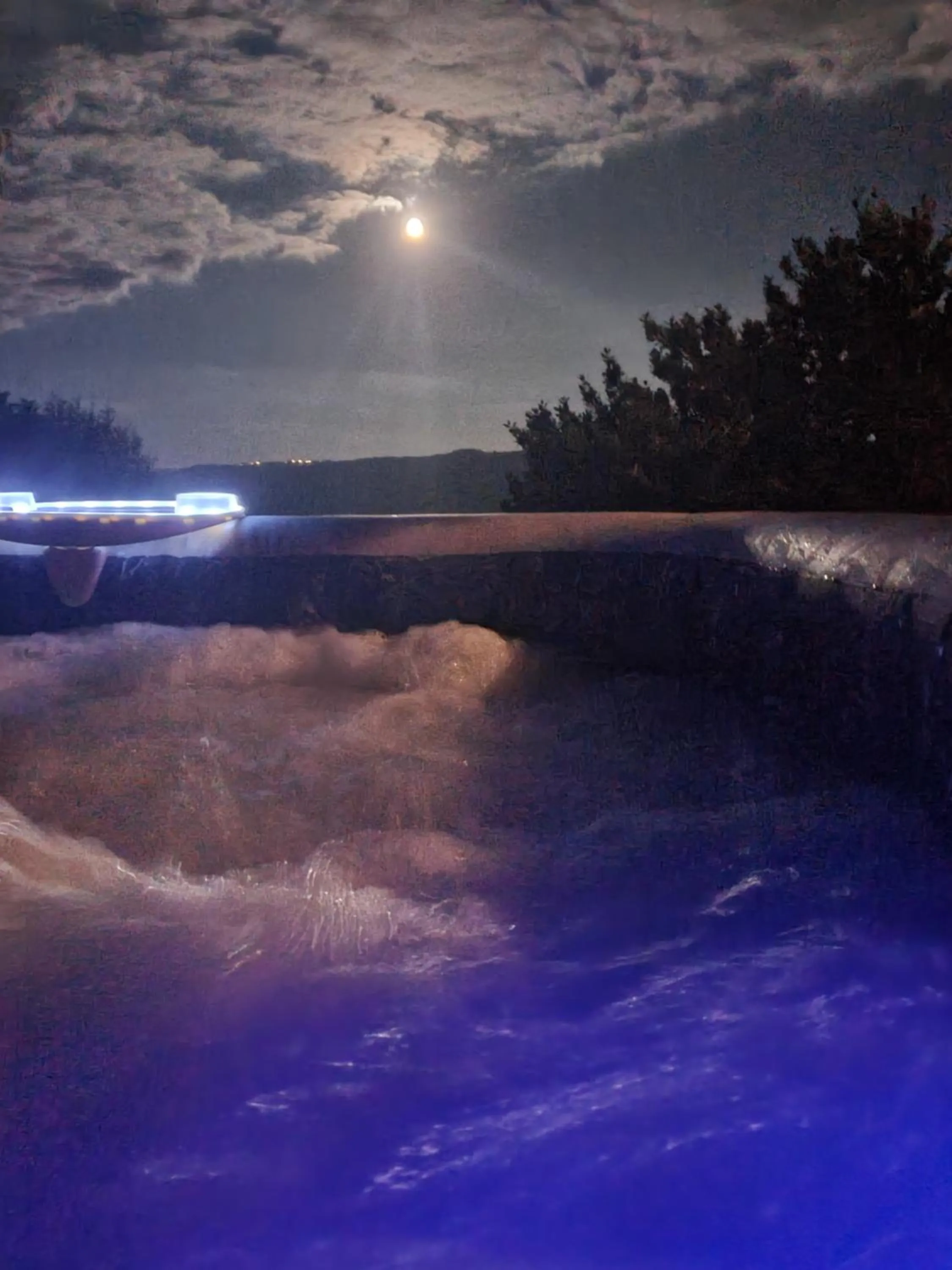 Spa and wellness centre/facilities in La Colline du Chat Perche