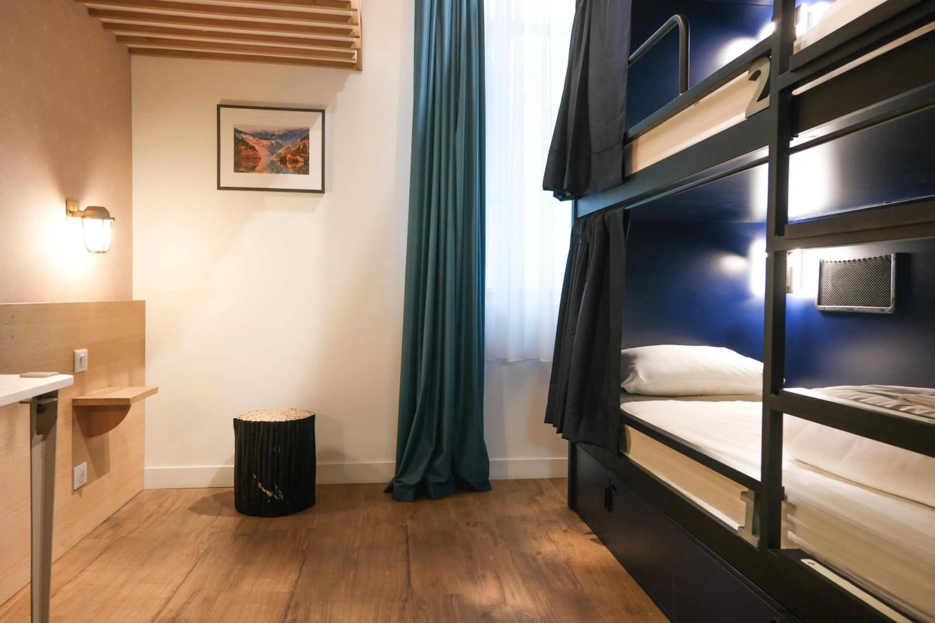 Bed in Hotel The Playce by Happyculture